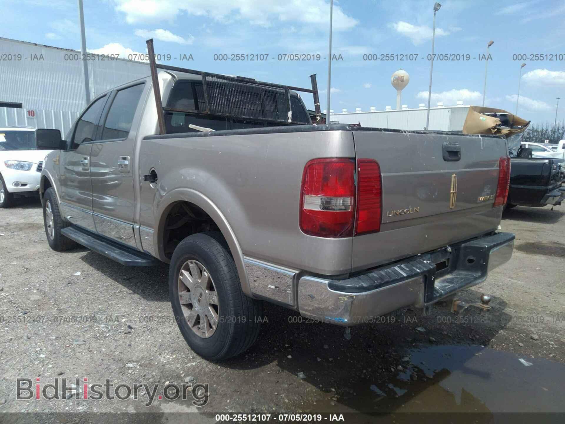2006 LINCOLN MARK LT - VIN: 5LTPW18576FJ01946 - Фото 3