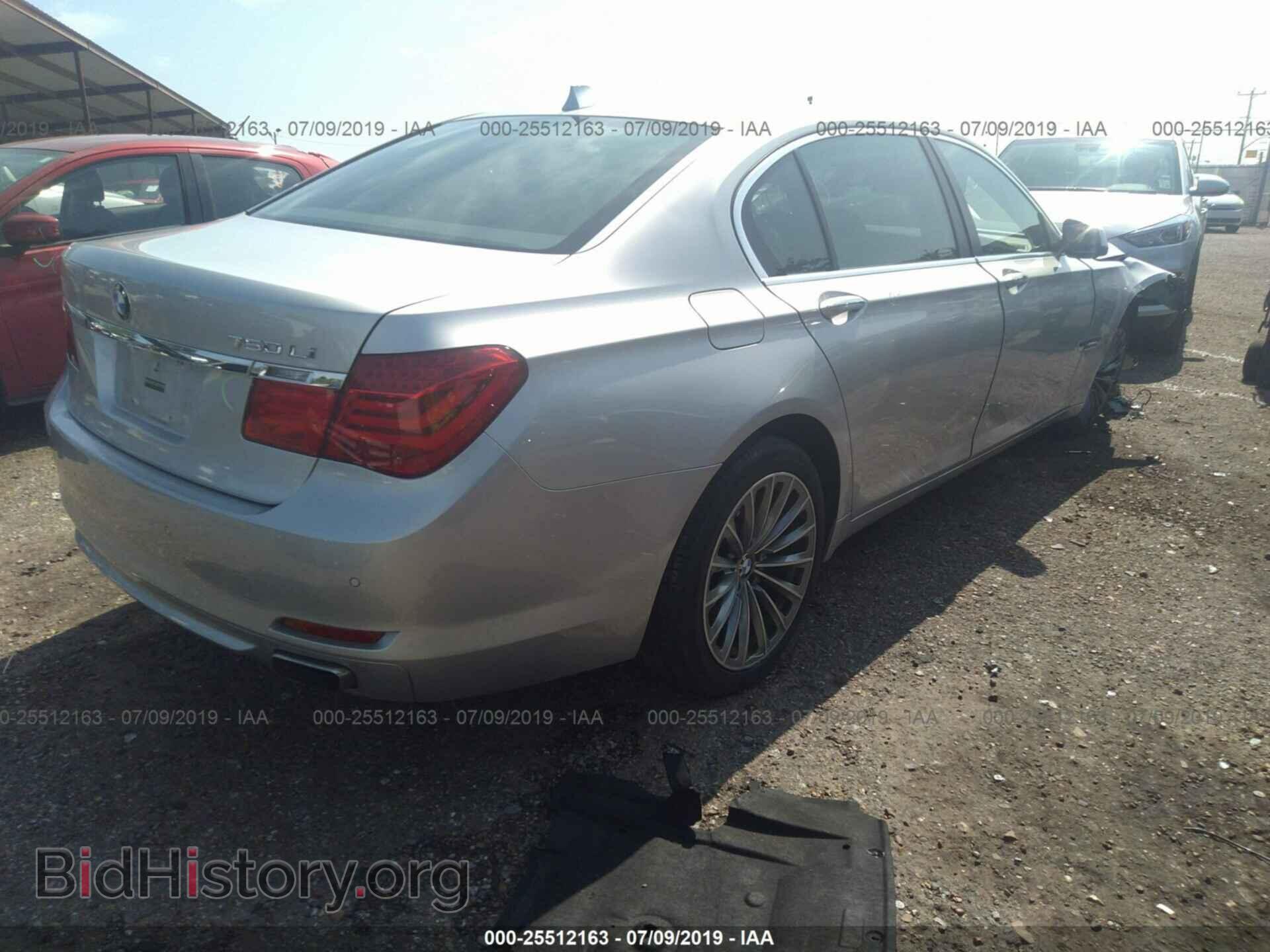 2012 BMW 750 - VIN: WBAKB8C58CC962460 - Фото 4