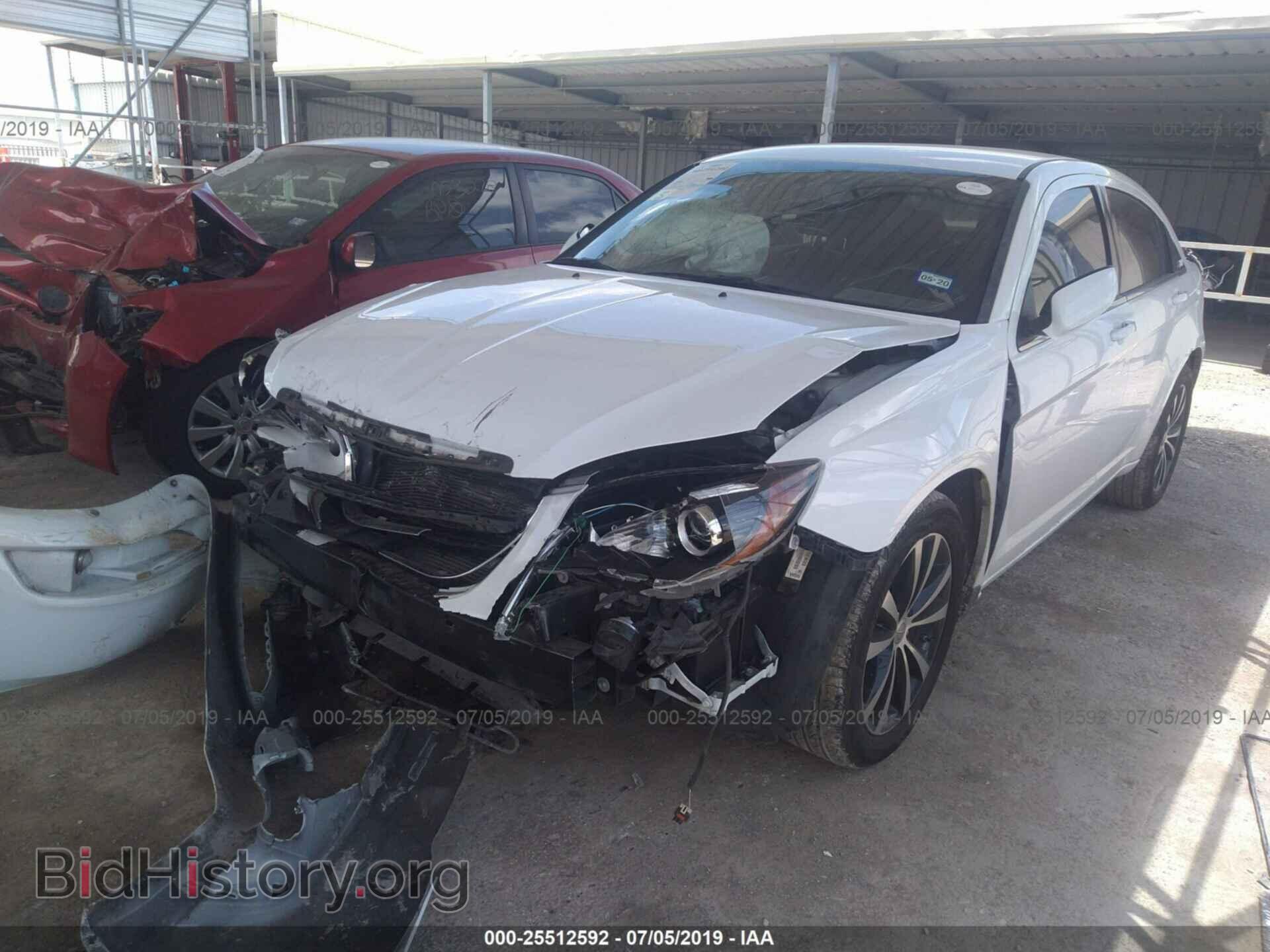 2013 CHRYSLER 200 - VIN: 1C3CCBBB6DN539279 - Photo 2