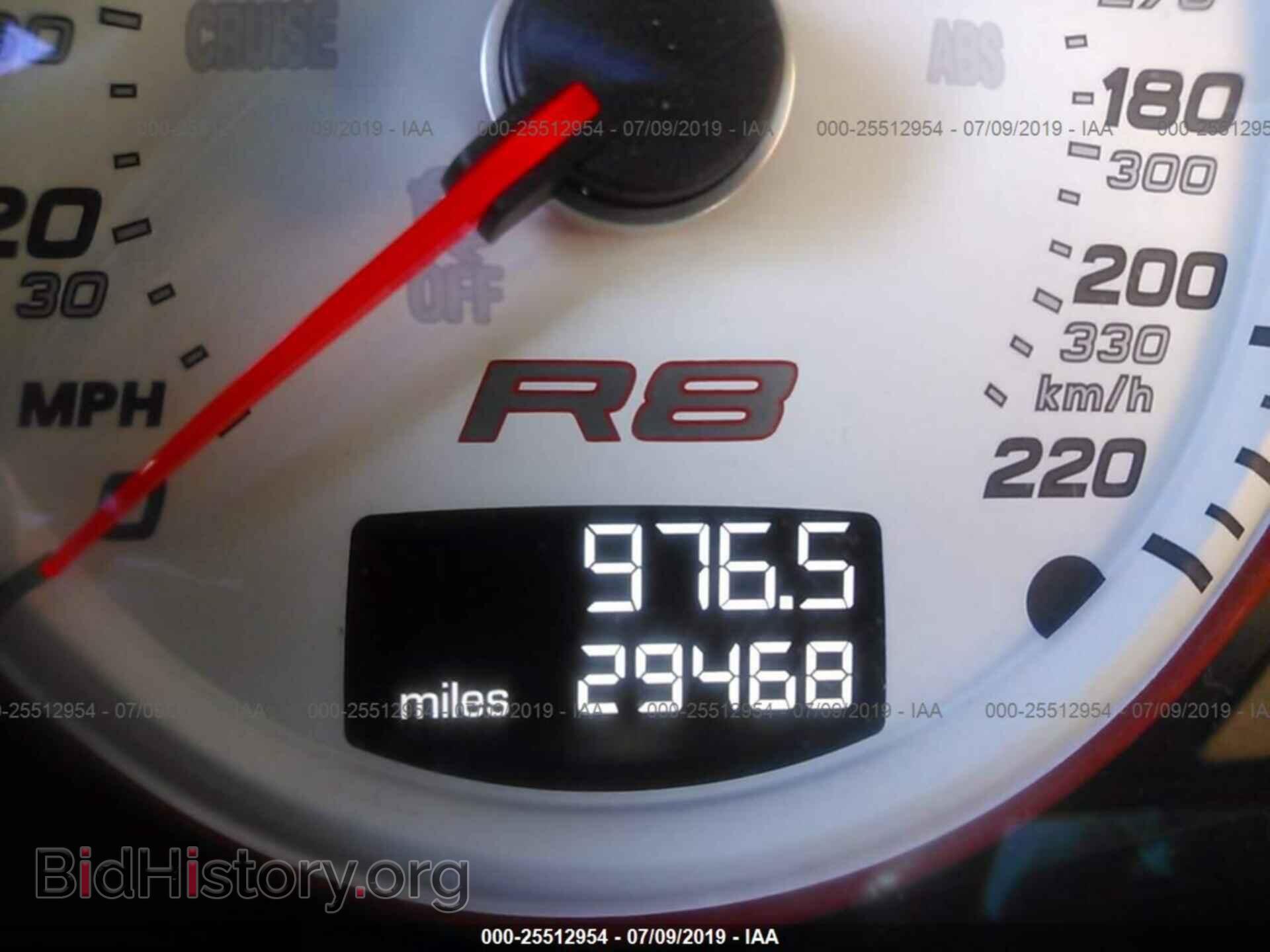 2012 AUDI R8 - VIN: WUAENAFG9CN000199 - Фото 7
