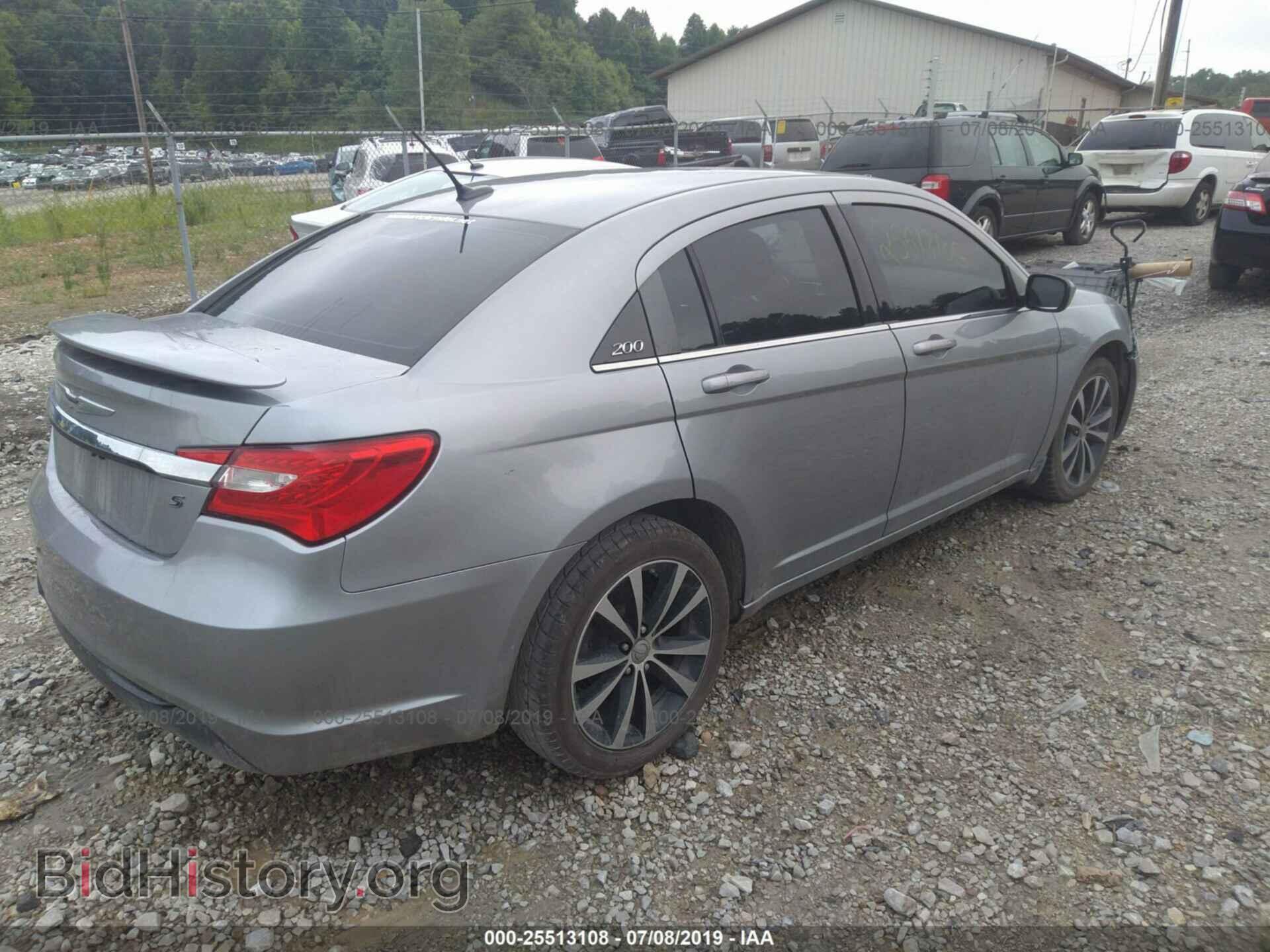 2013 CHRYSLER 200 - VIN: 1C3CCBBG5DN717923 - Фото 4