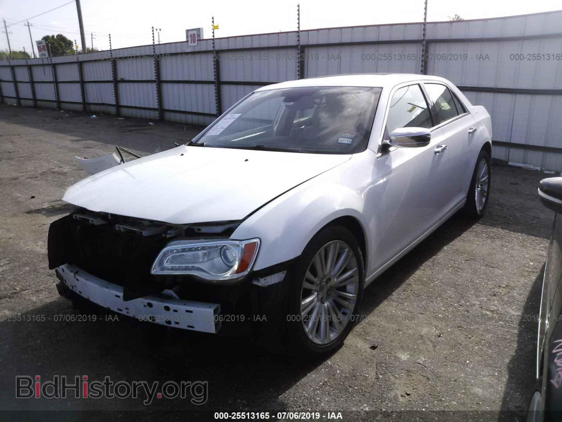 2011 CHRYSLER 300C - VIN: 2C3CA6CT0BH585250 - Фото 2