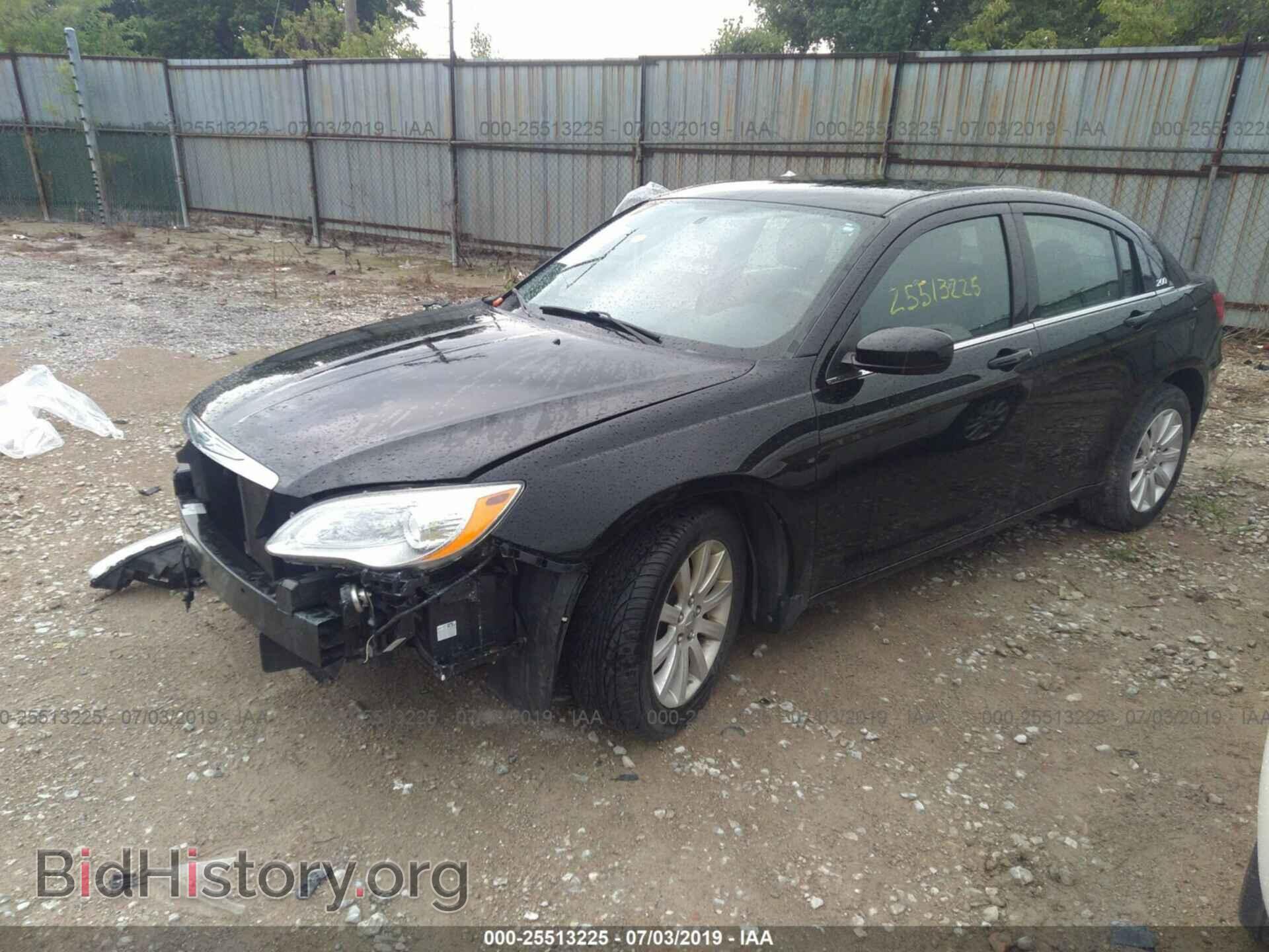2013 CHRYSLER 200 - VIN: 1C3CCBBB8DN629064 - Photo 2