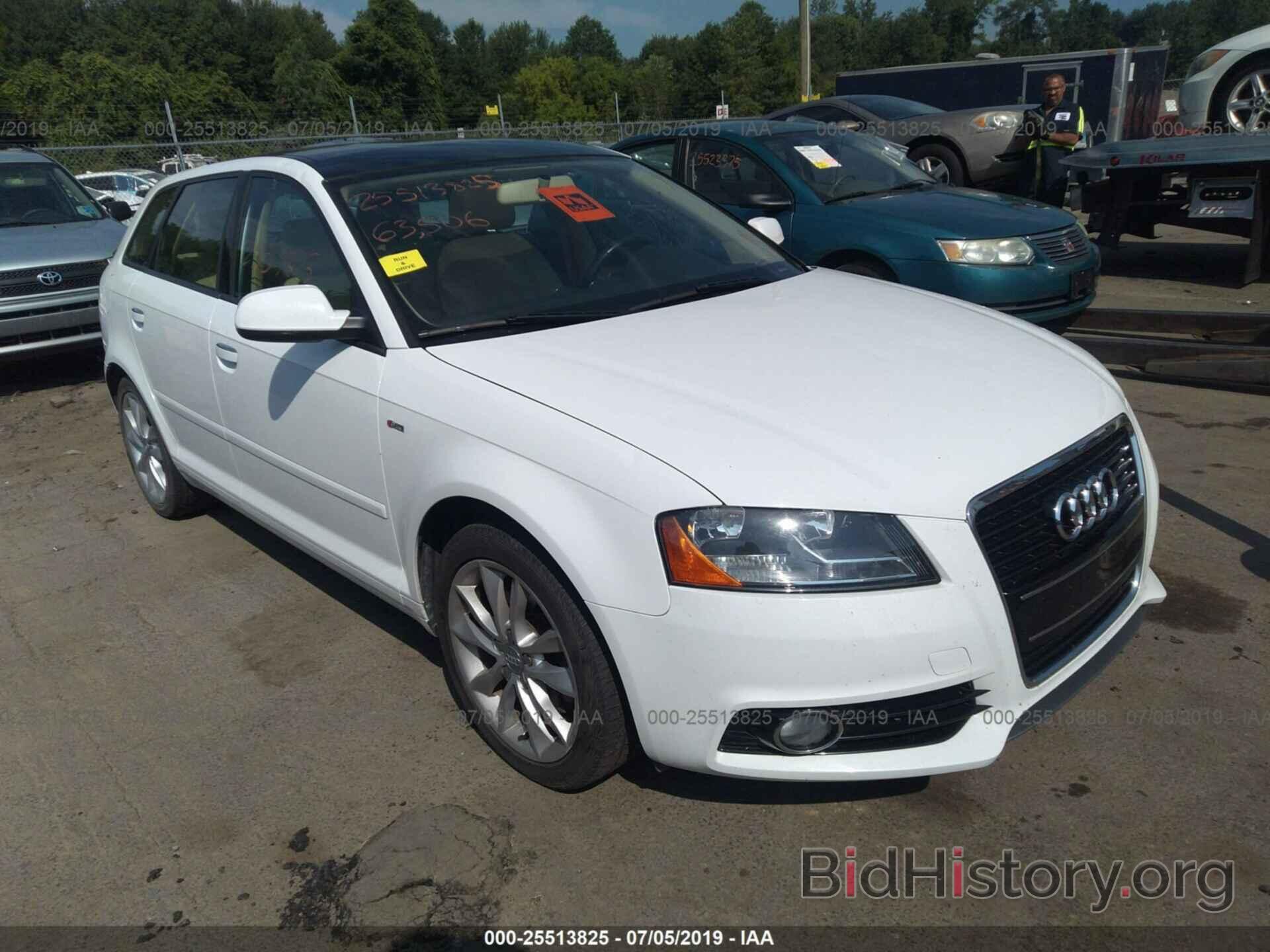 Photo WAUBEAFM3CA131946 - AUDI A3 2012