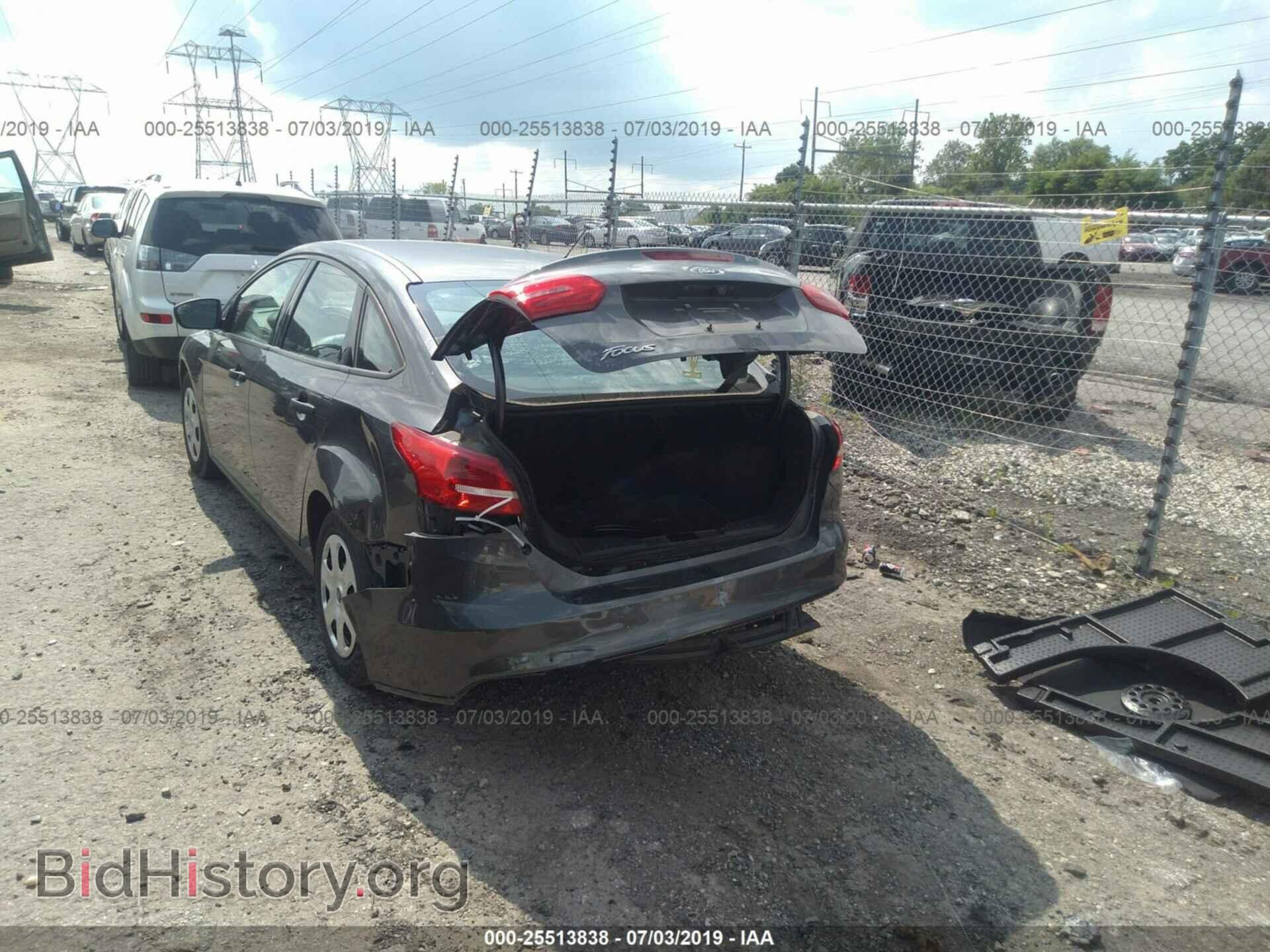 2017 FORD FOCUS - VIN: 1FADP3E24HL326702 - Фото 3