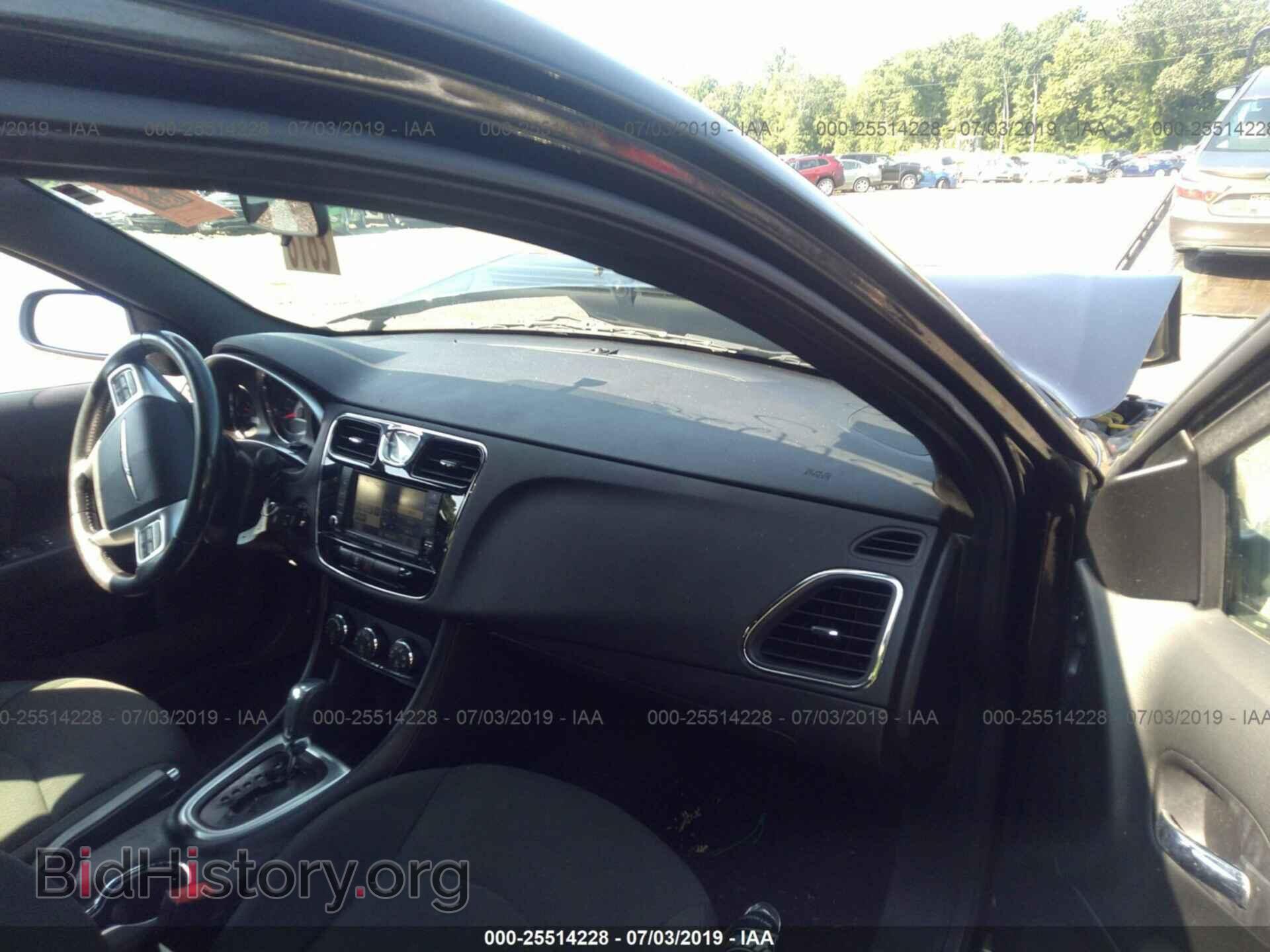 2011 CHRYSLER 200 - VIN: 1C3BC1FB5BN589488 - Фото 5