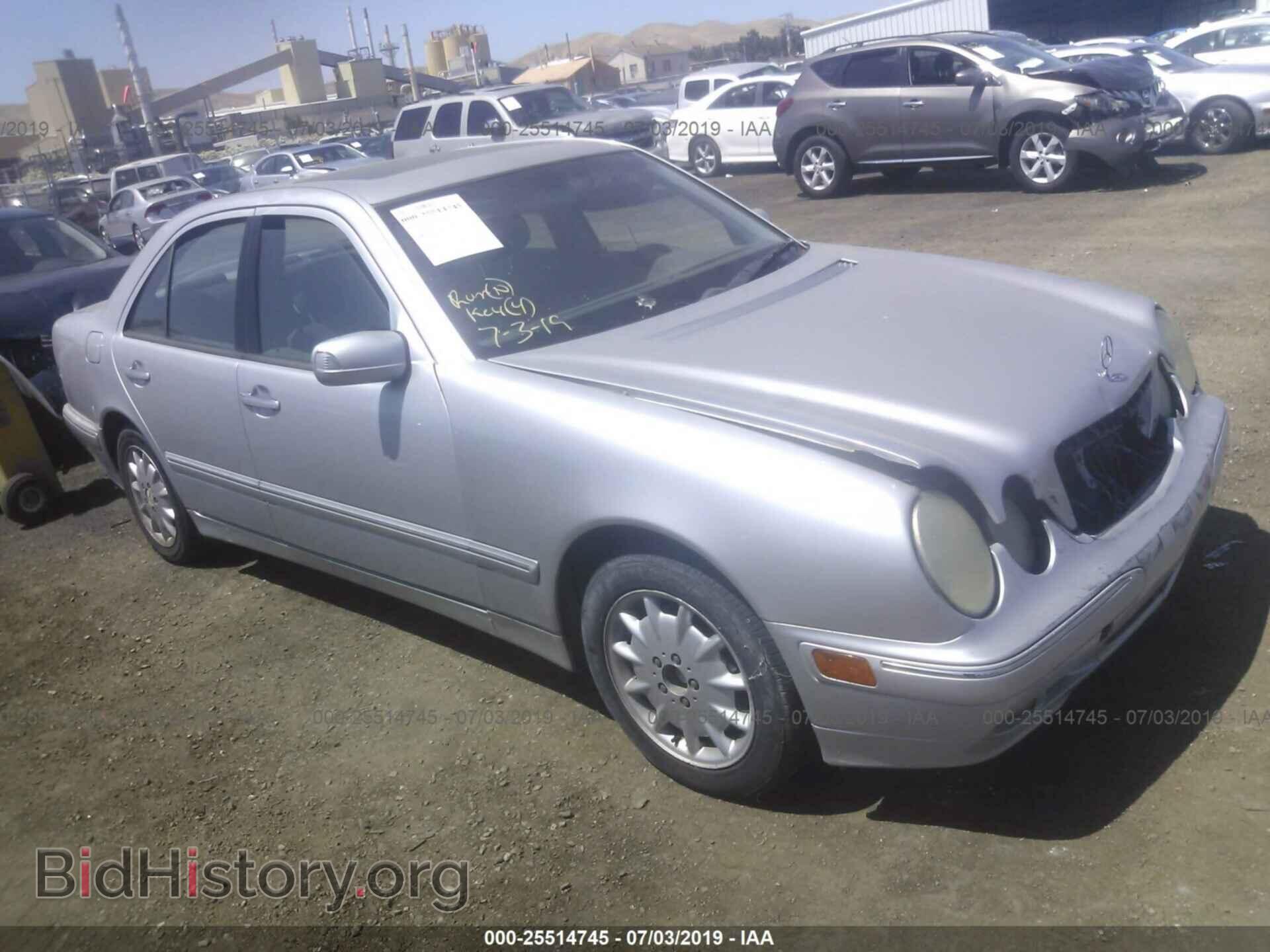 Фотография WDBJF65J8YB154512 - MERCEDES-BENZ E 2000
