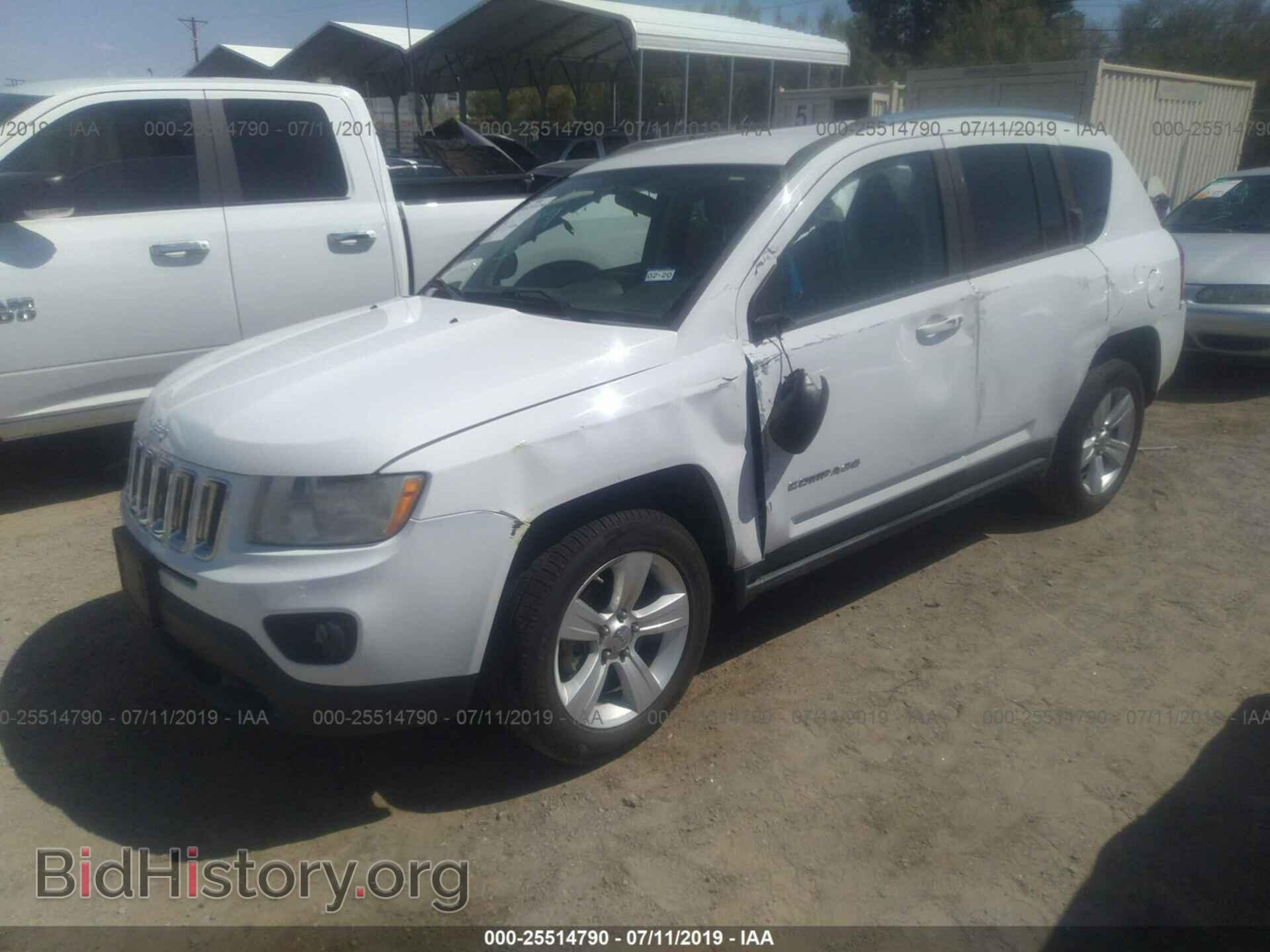 2011 JEEP COMPASS - VIN: 1J4NT1FA4BD139430 - Photo 2