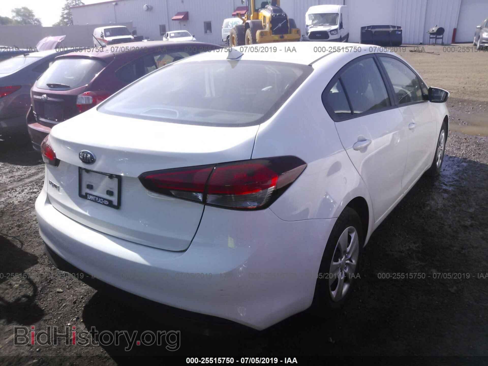 2017 KIA FORTE - VIN: 3KPFK4A75HE045946 - Фото 4