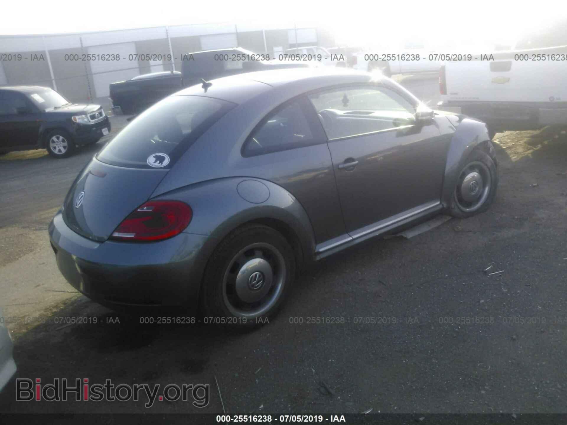 2012 VOLKSWAGEN BEETLE - VIN: 3VWJP7AT4CM626120 - Фото 4