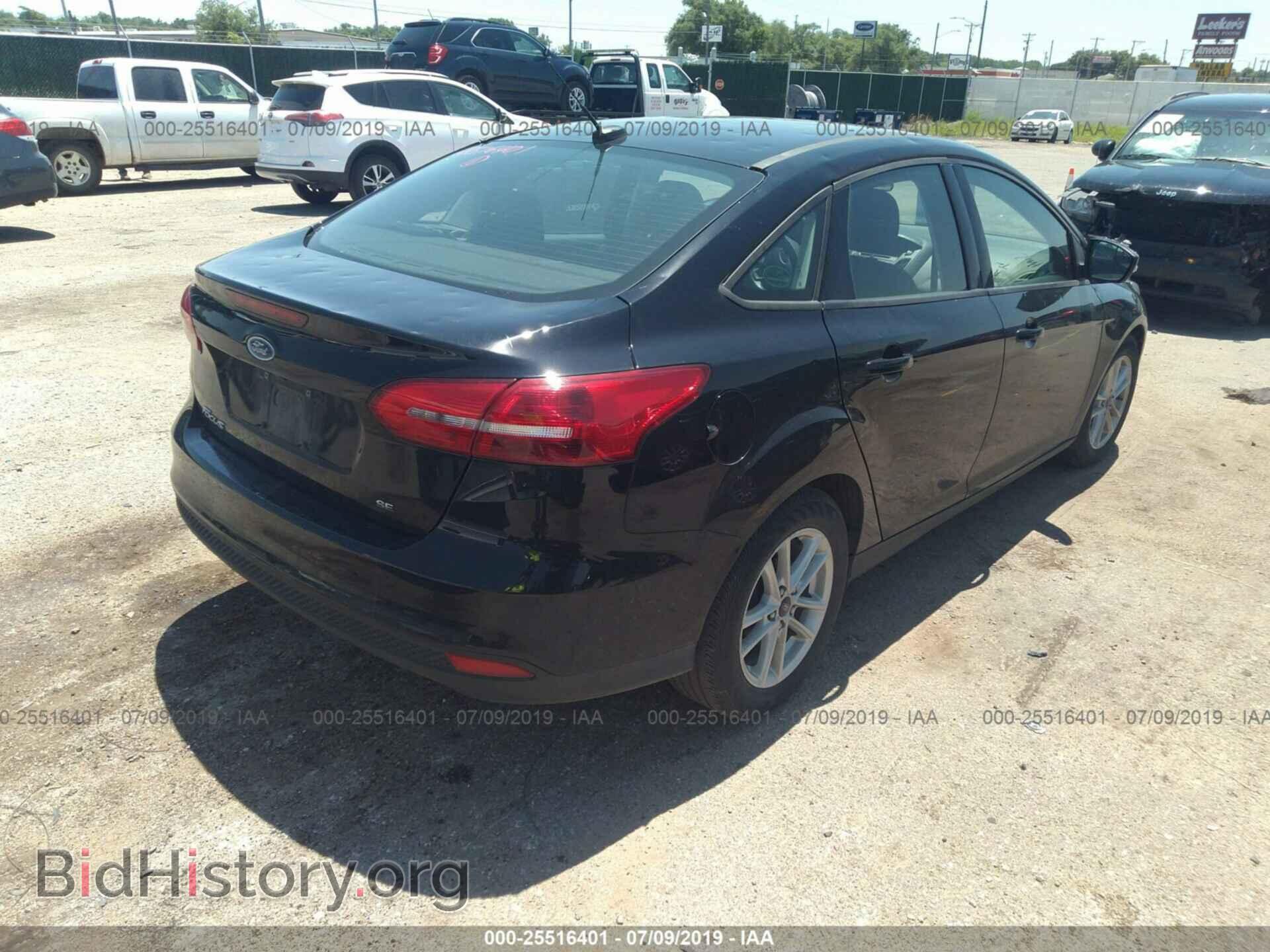 2017 FORD FOCUS - VIN: 1FADP3F2XHL319090 - Фото 4
