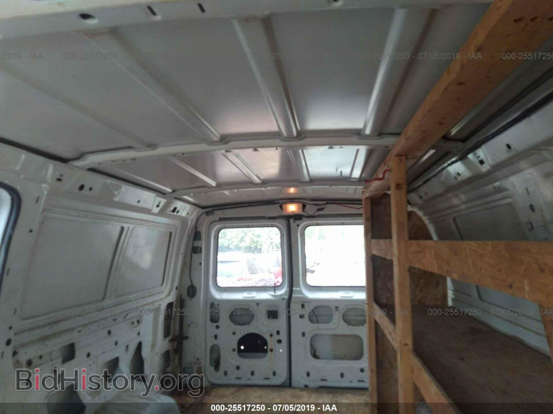 2000 FORD ECONOLINE - VIN: 1FTNE24L9YHB15930 - Photo 8