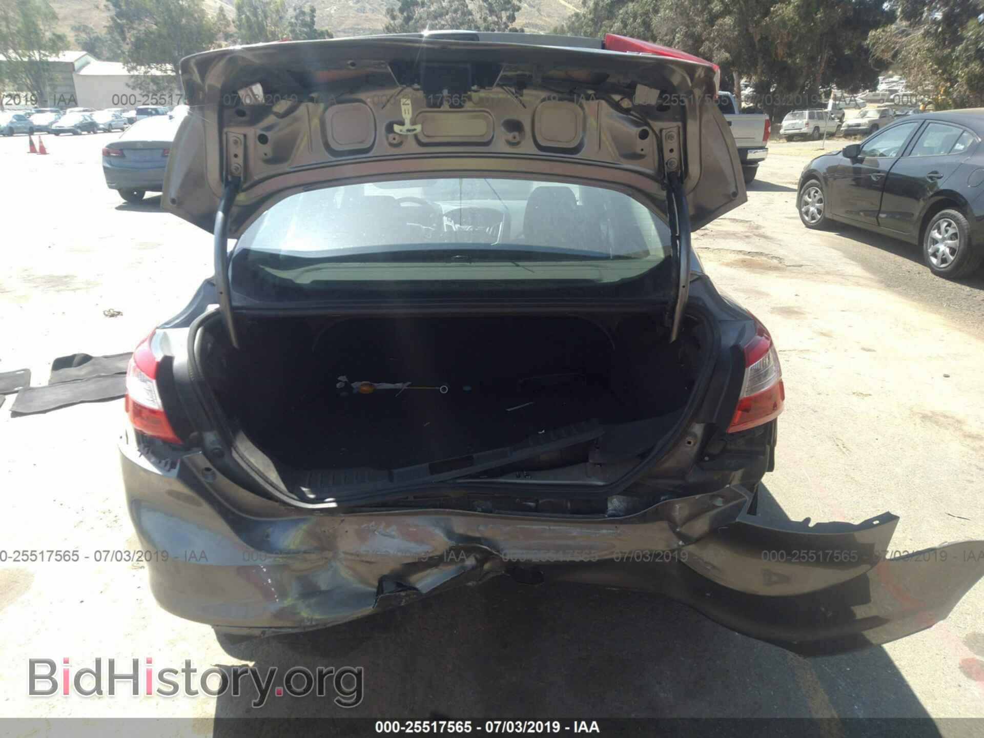 2014 Ford Focus - VIN: 1FADP3F23EL198768 - Photo 6