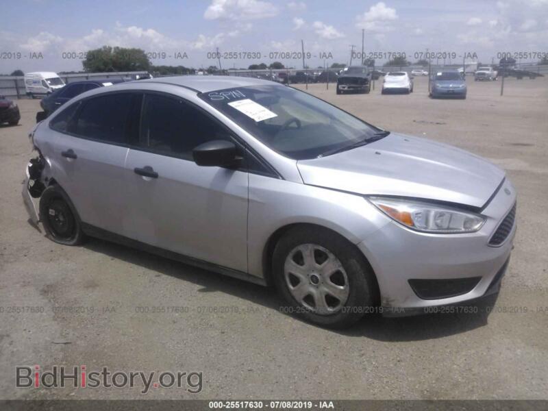 2016 Ford FOCUS S (VIN 1FADP3E27GL275341) — photo 1 of 10, IAAI, damage: right rear