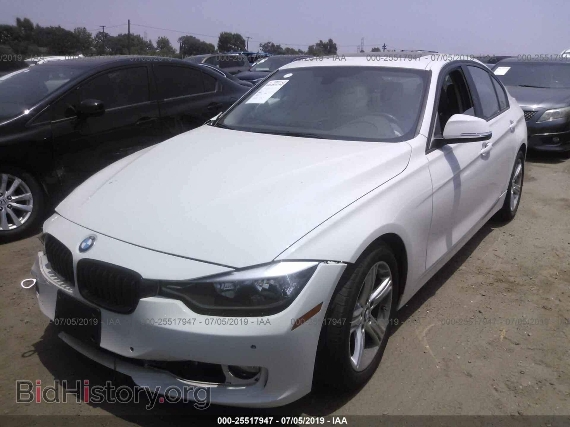 2015 BMW 320 - VIN: WBA3B1C56FK137653 - Photo 2