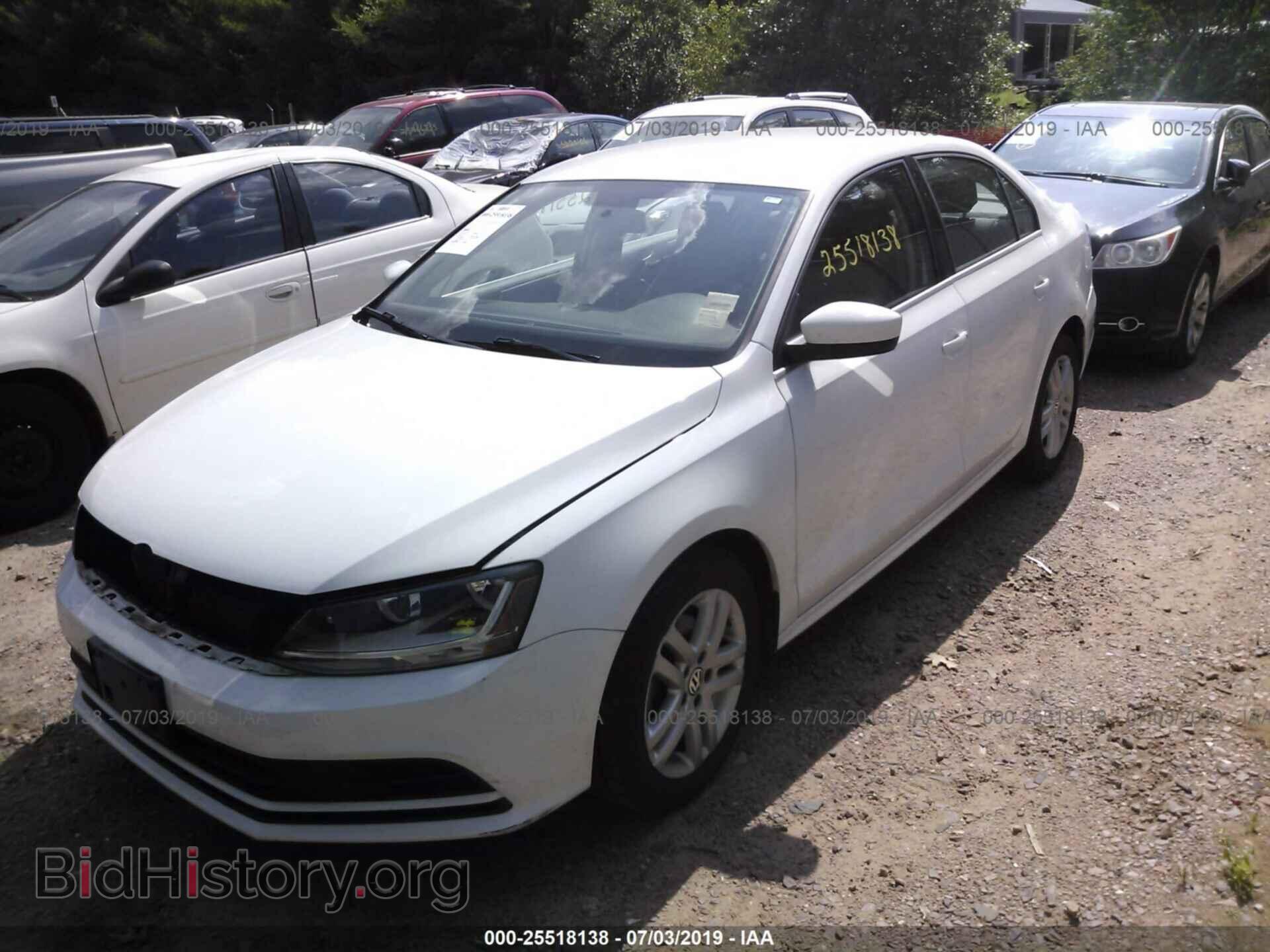 2017 VOLKSWAGEN JETTA - VIN: 3VW2B7AJXHM325778 - Photo 2