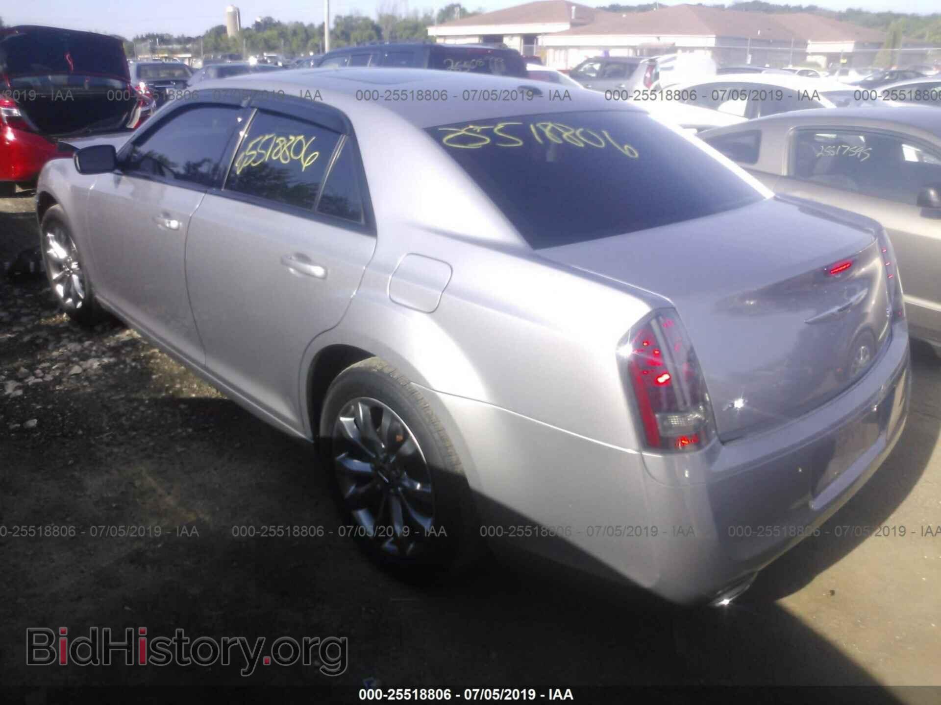 2014 CHRYSLER 300 - VIN: 2C3CCAGG3EH383968 - Фото 3