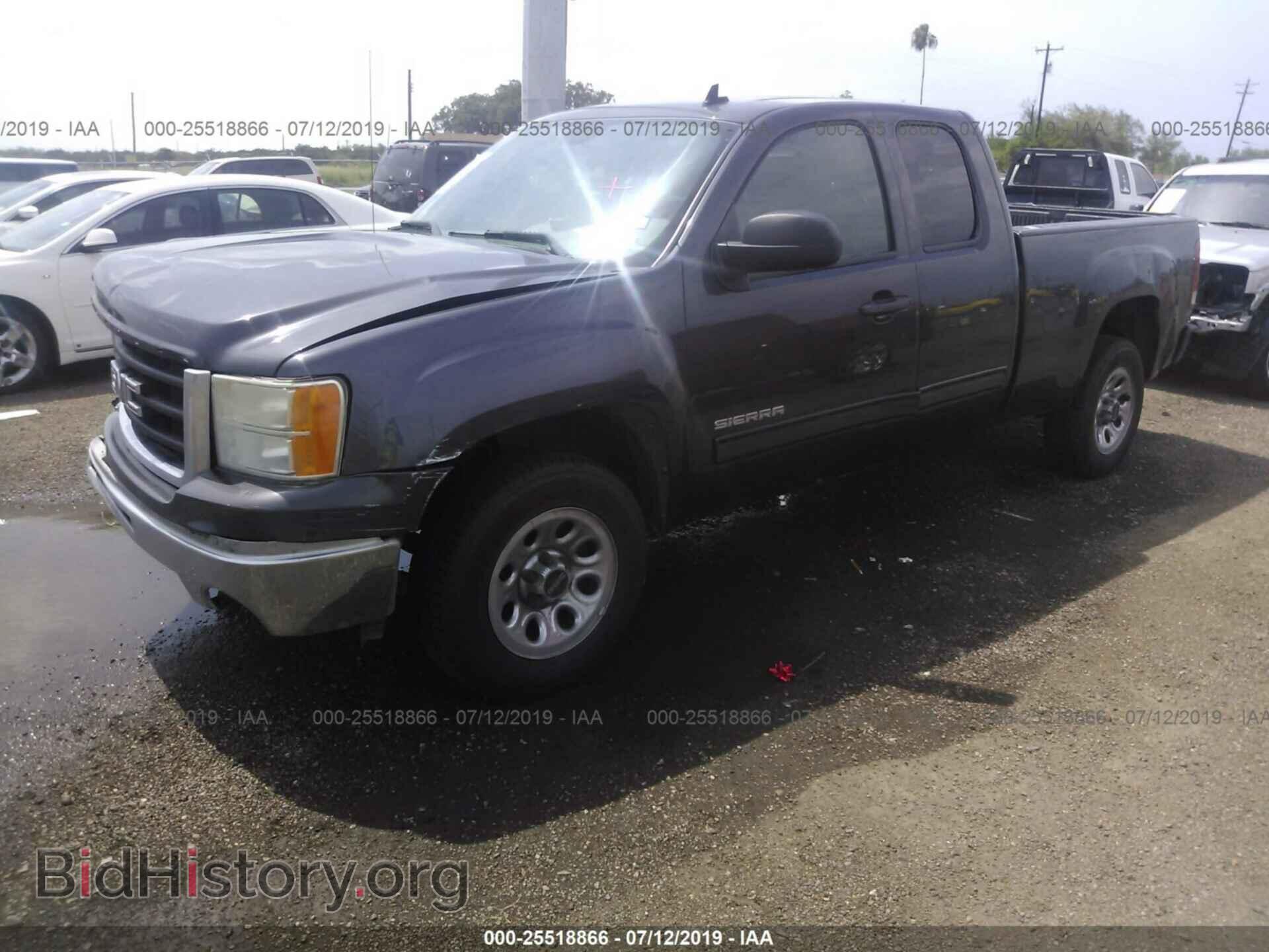 2011 GMC SIERRA - VIN: 1GTR1UEA0BZ232965 - Фото 2