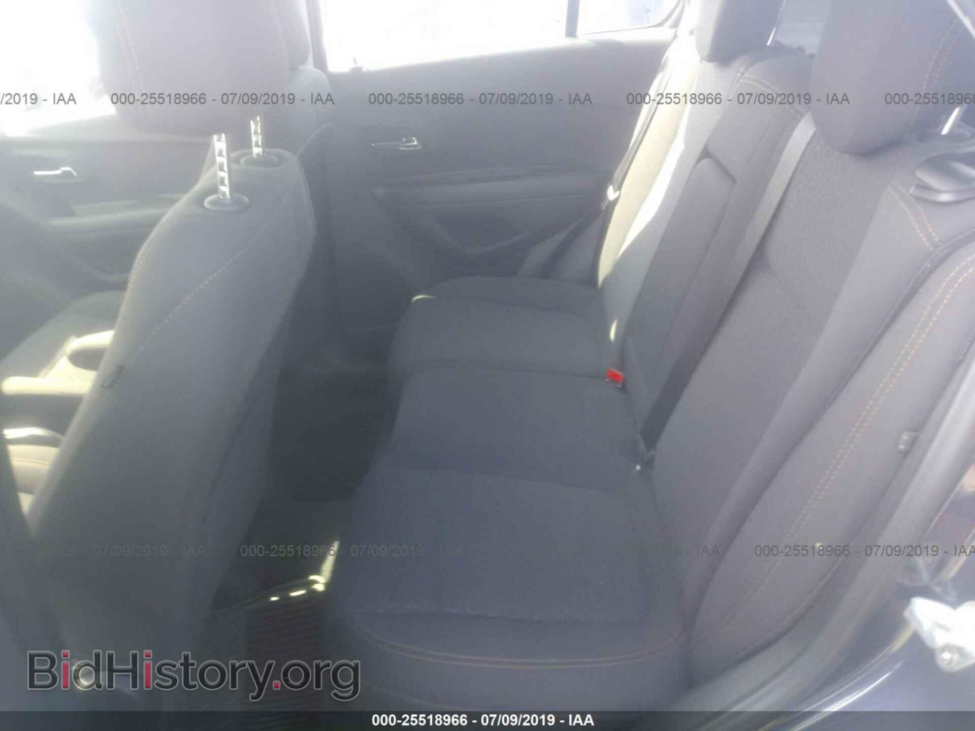 2019 CHEVROLET TRAX - VIN: 3GNCJKSB0KL211944 - Photo 8