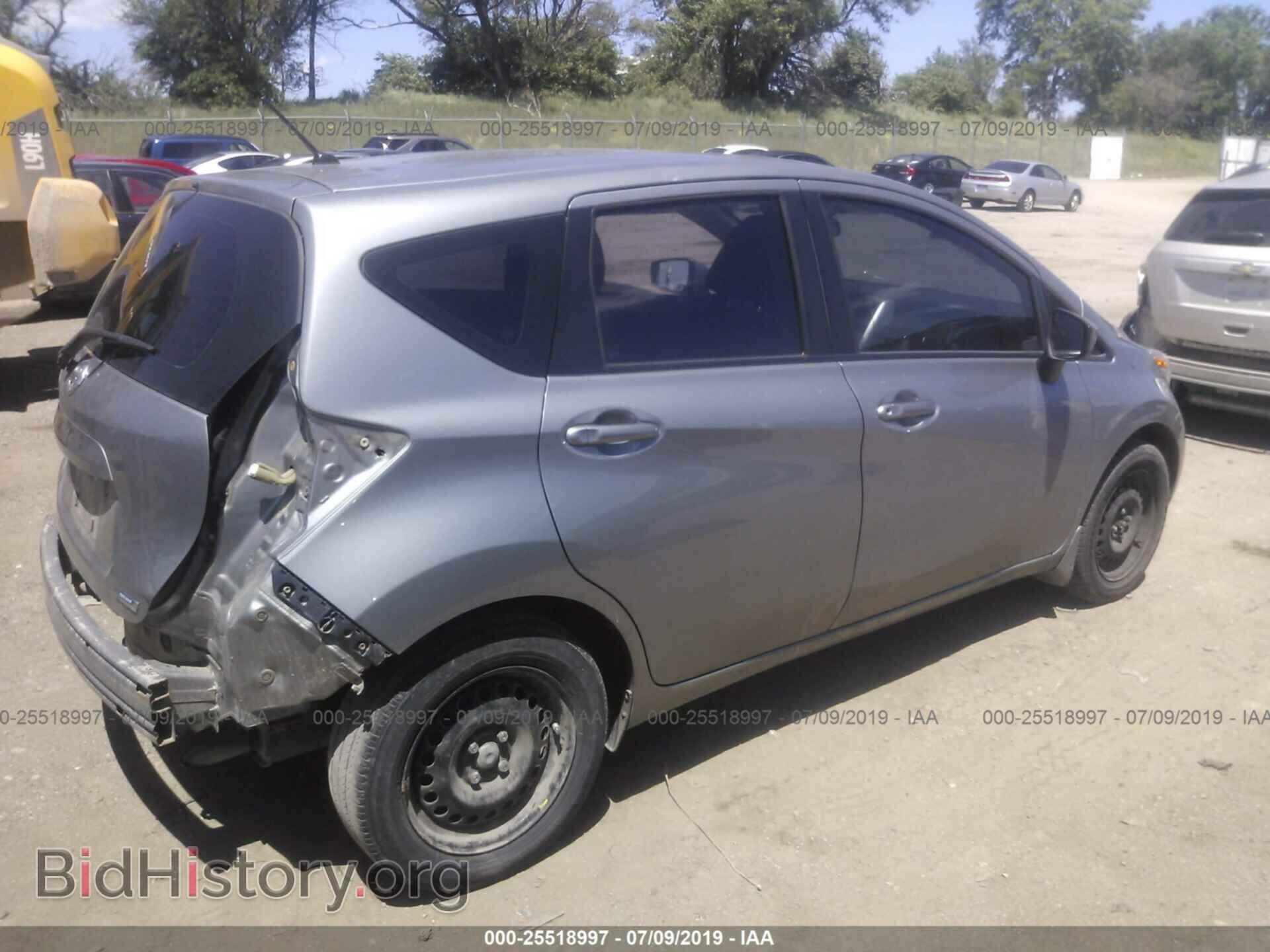 2015 NISSAN VERSA NOTE - VIN: 3N1CE2CP1FL400425 - Фото 4
