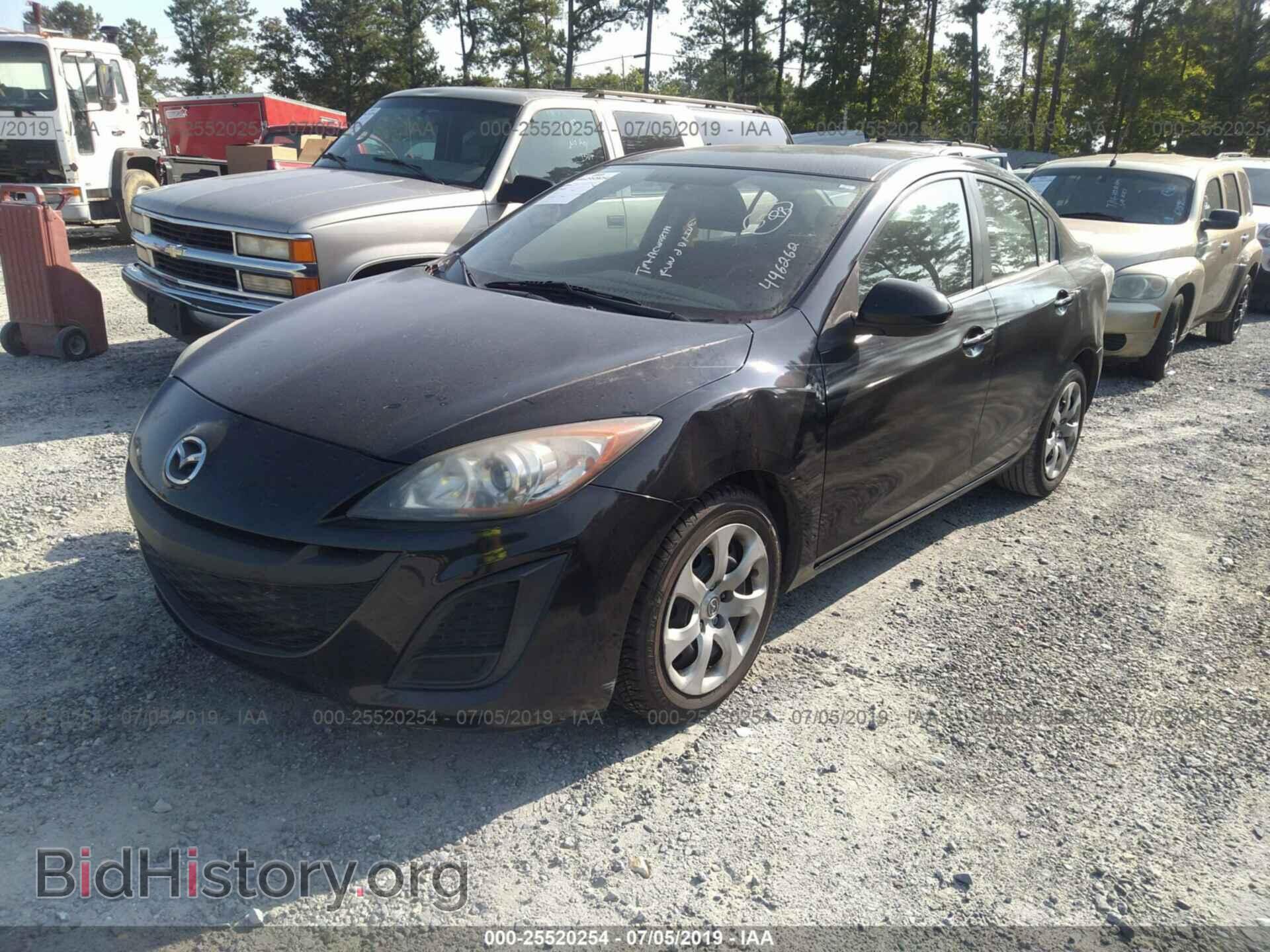 2011 MAZDA 3 - VIN: JM1BL1UF9B1446262 - Фото 2