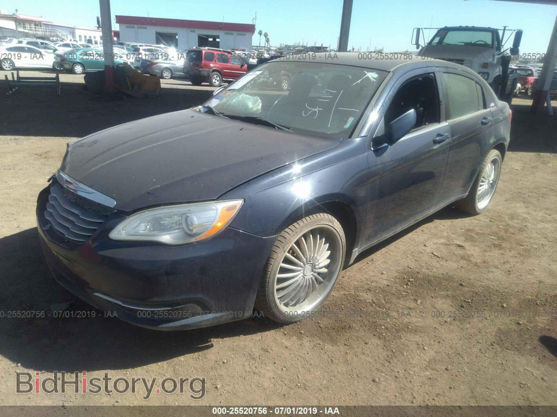 2013 CHRYSLER 200 - VIN: 1C3CCBBB5DN723497 - Photo 2