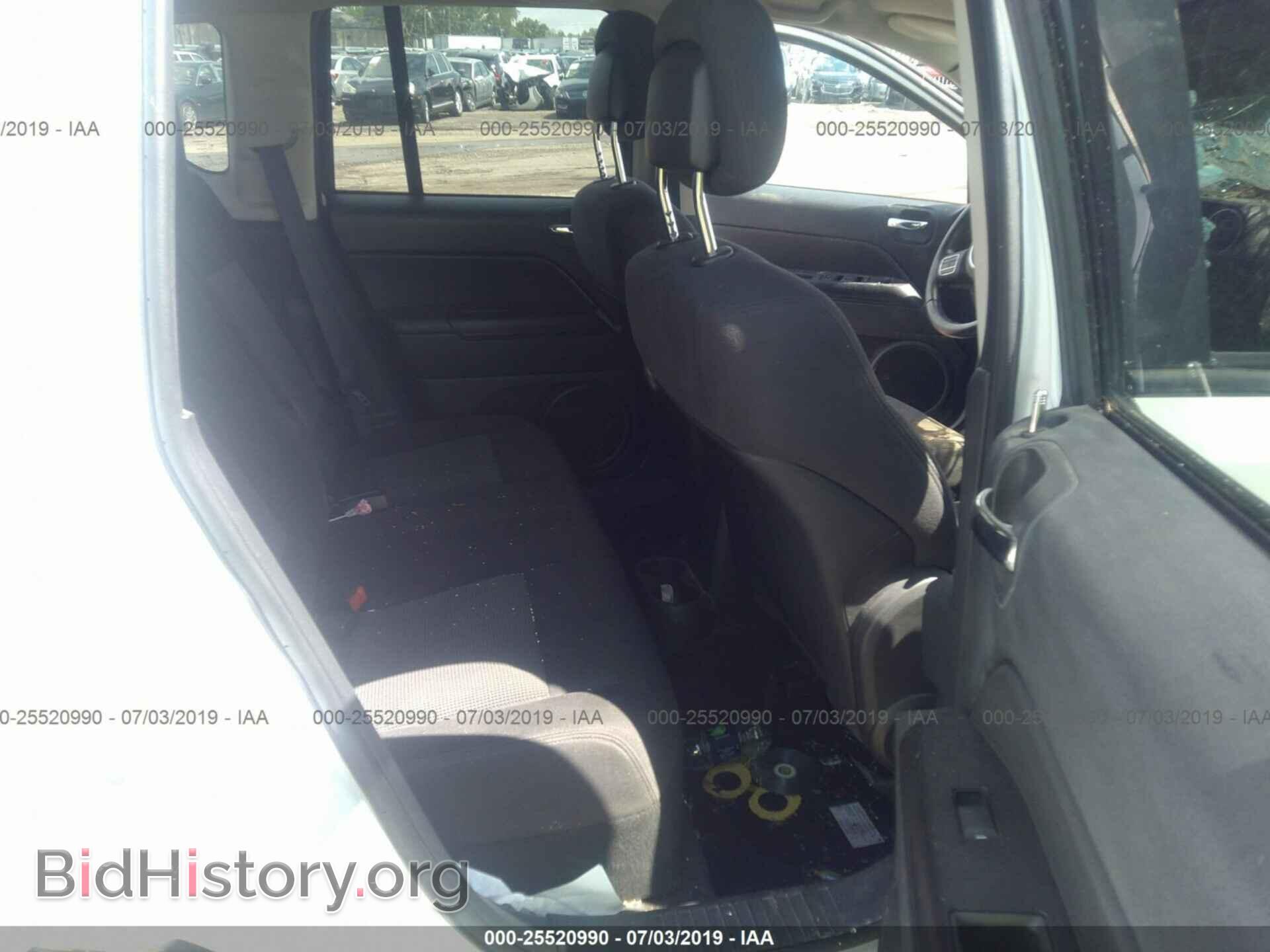 2011 JEEP COMPASS - VIN: 1J4NT1FA1BD208705 - Фото 8