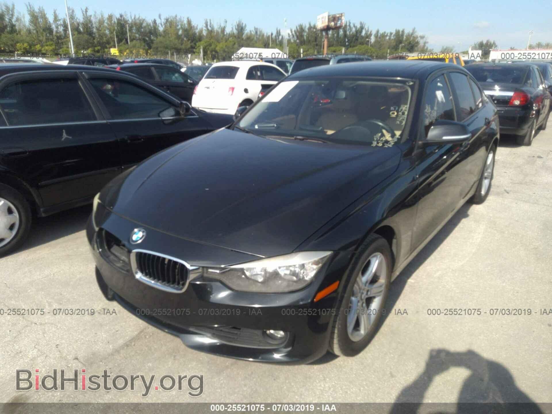 2012 BMW 328 - VIN: WBA3A5C55CF341374 - Фото 2