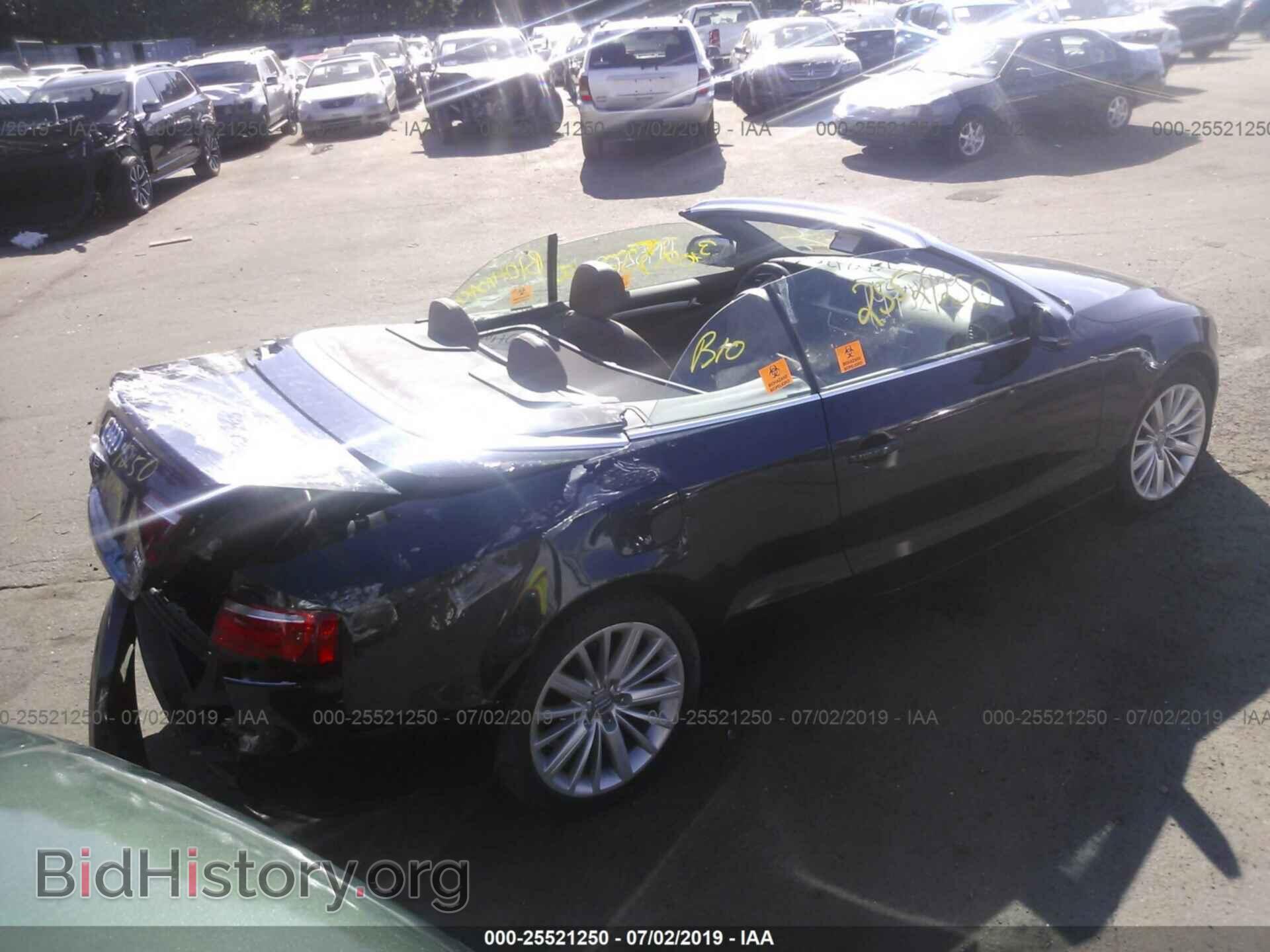 2012 AUDI A5 - VIN: WAUCFAFH9CN000579 - Фото 4