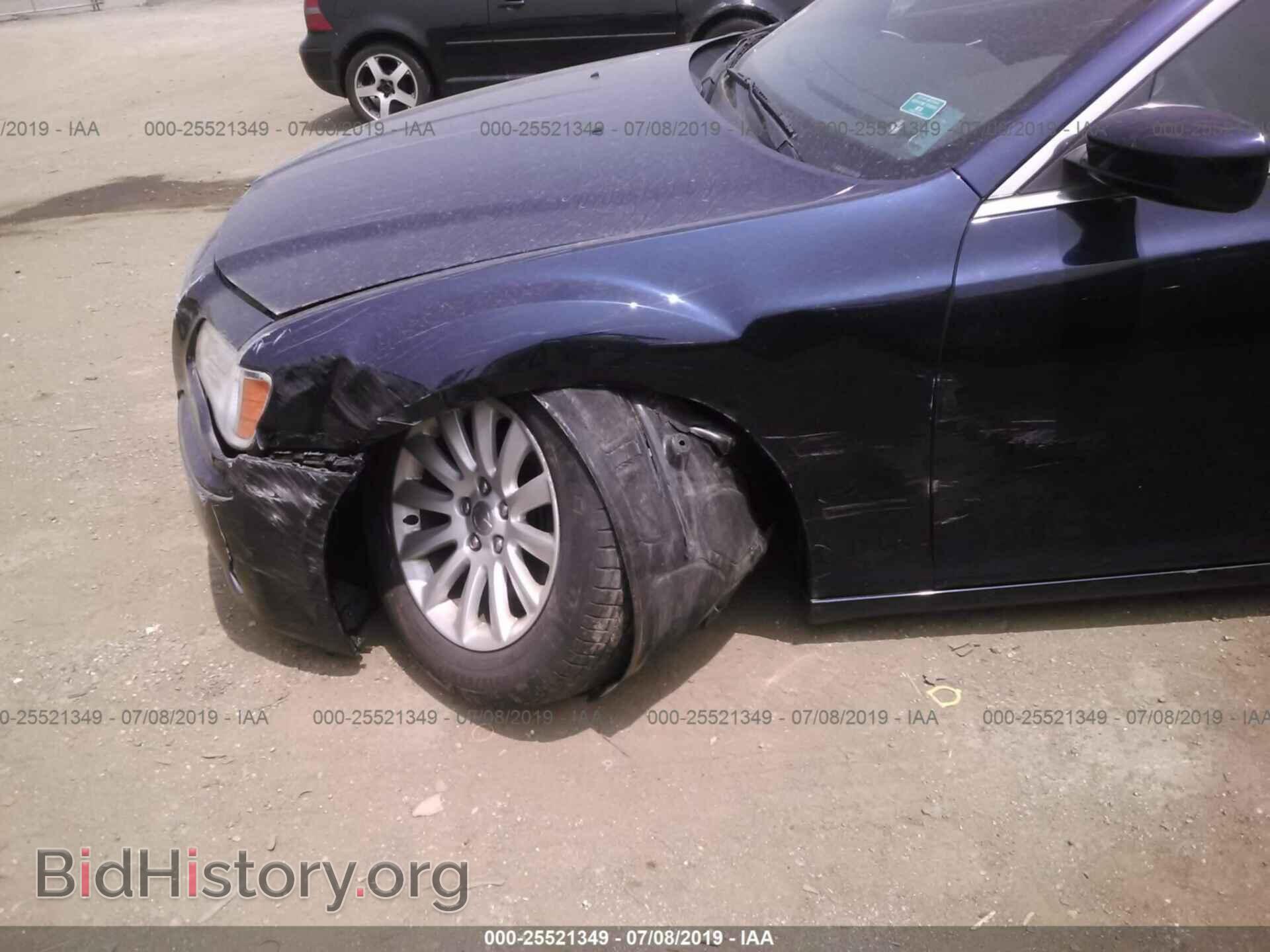 2013 CHRYSLER 300 - VIN: 2C3CCAAG4DH630910 - Фото 6