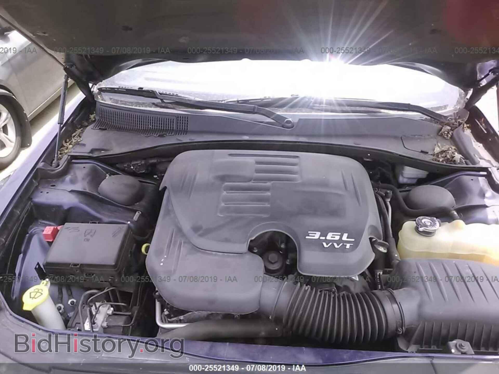 2013 CHRYSLER 300 - VIN: 2C3CCAAG4DH630910 - Фото 10