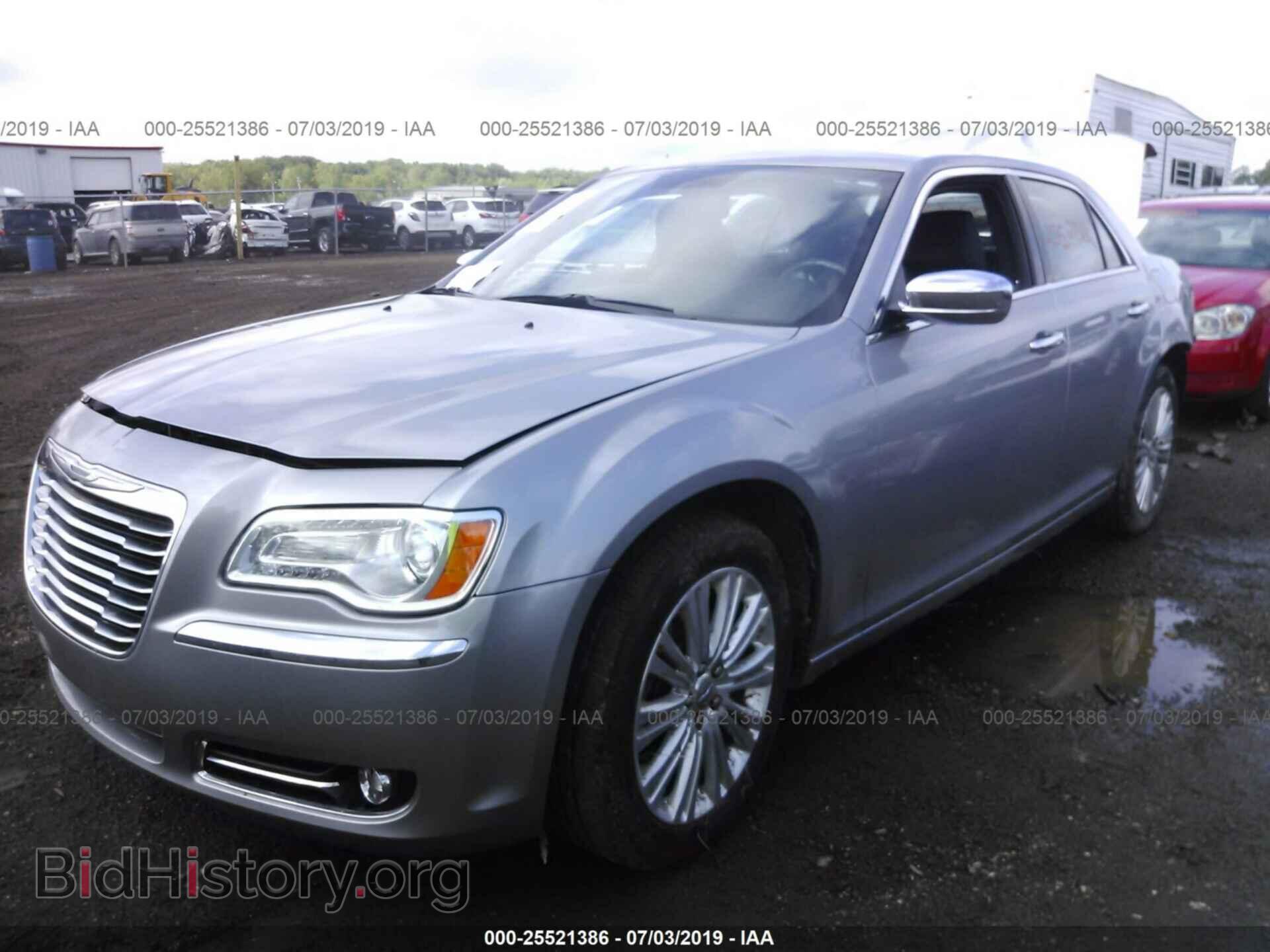 2013 CHRYSLER 300C - VIN: 2C3CCAKT9DH573616 - Фото 2