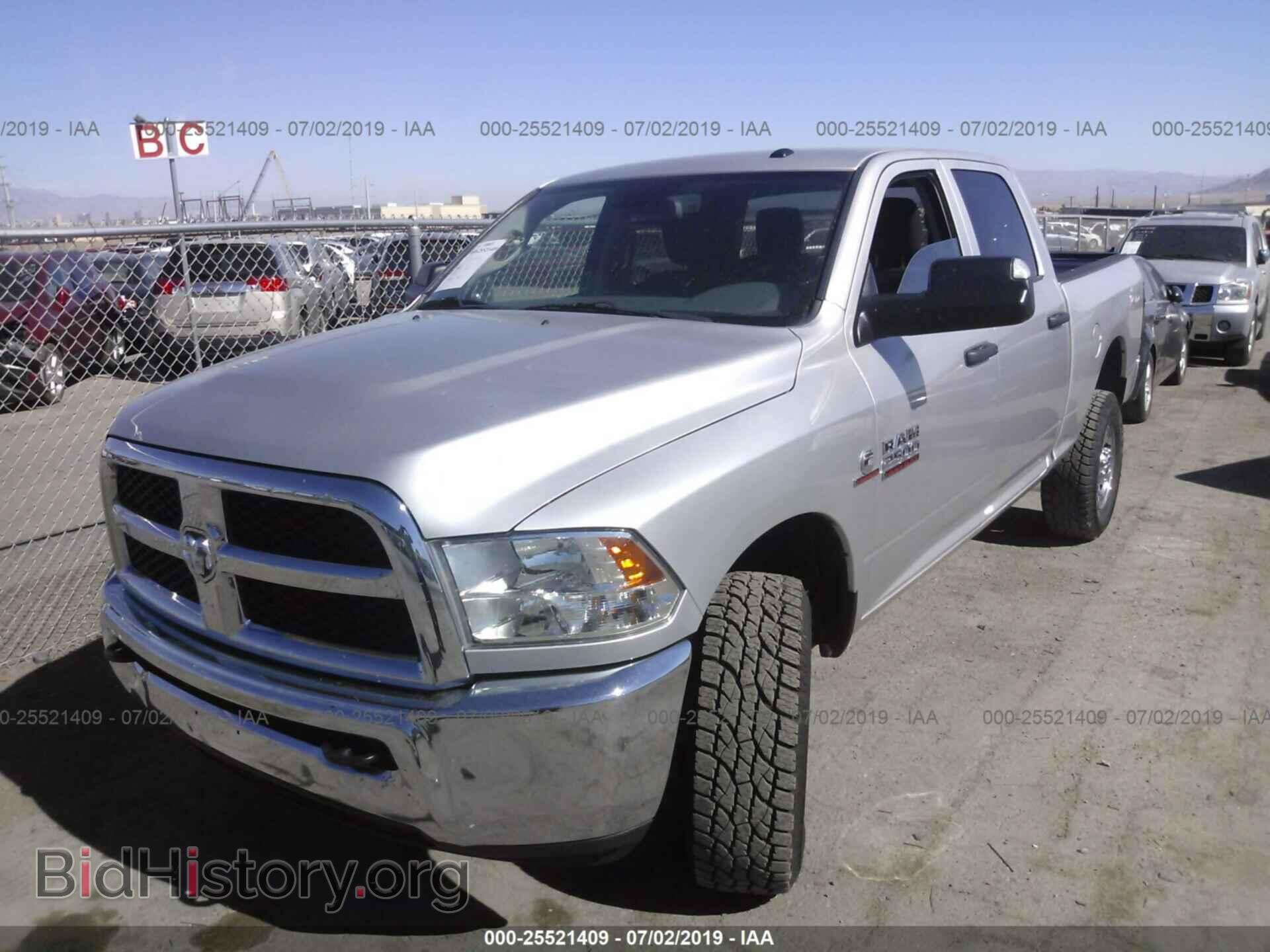2013 RAM 2500 - VIN: 3C6UR5CL8DG614524 - Фото 2