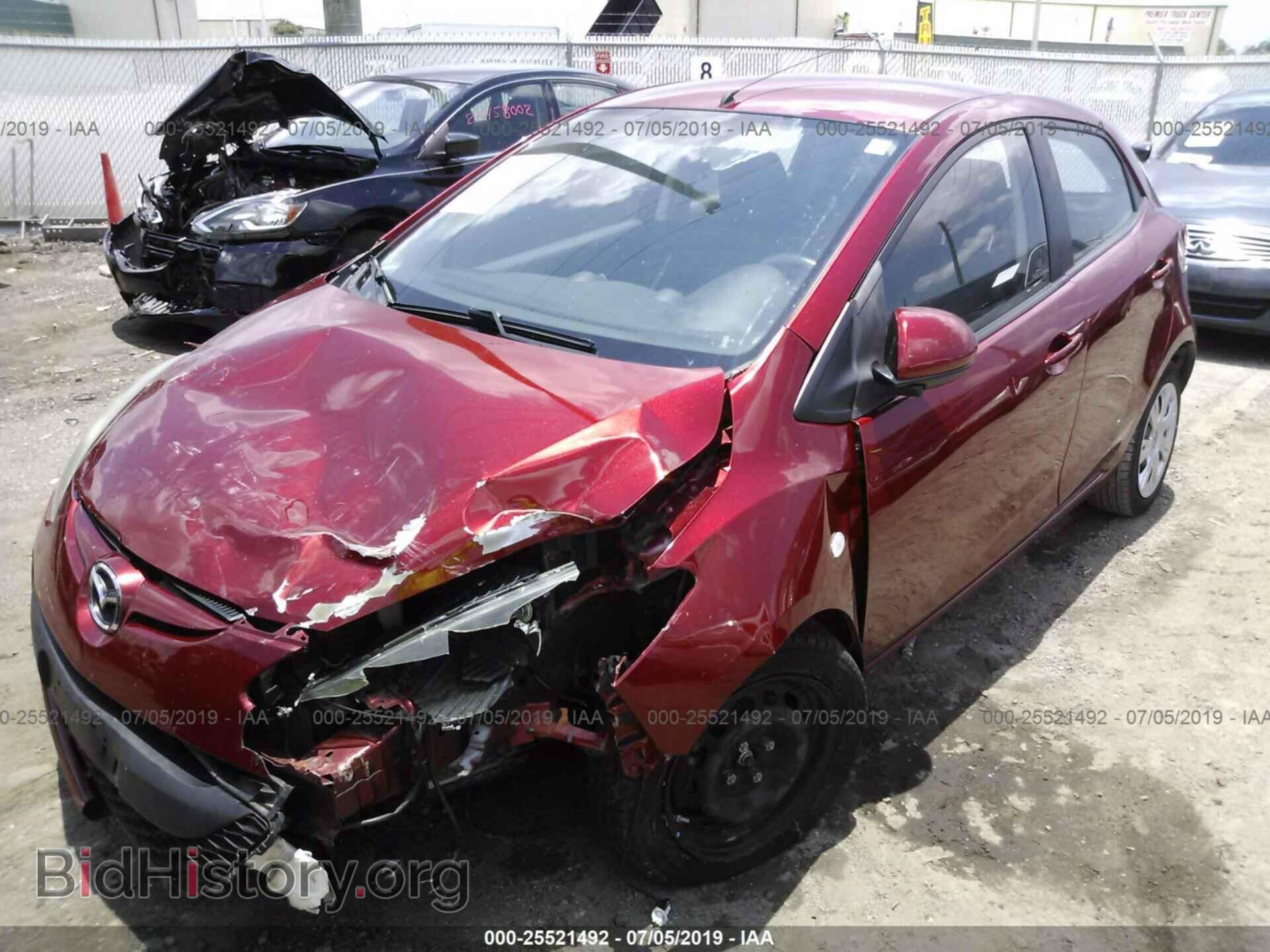 2014 MAZDA MAZDA2 - VIN: JM1DE1KY1E0174467 - Фото 2