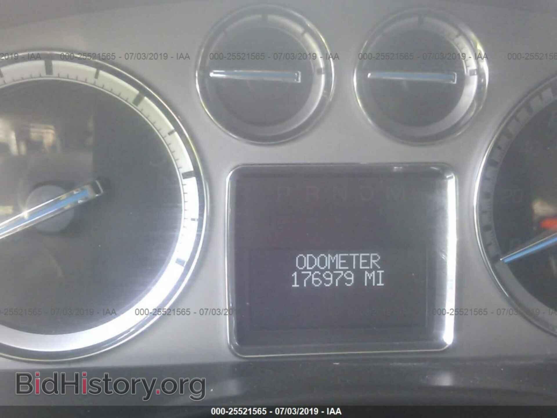 2011 CADILLAC ESCALADE - VIN: 1GYS4JEF2BR112534 - Фото 7