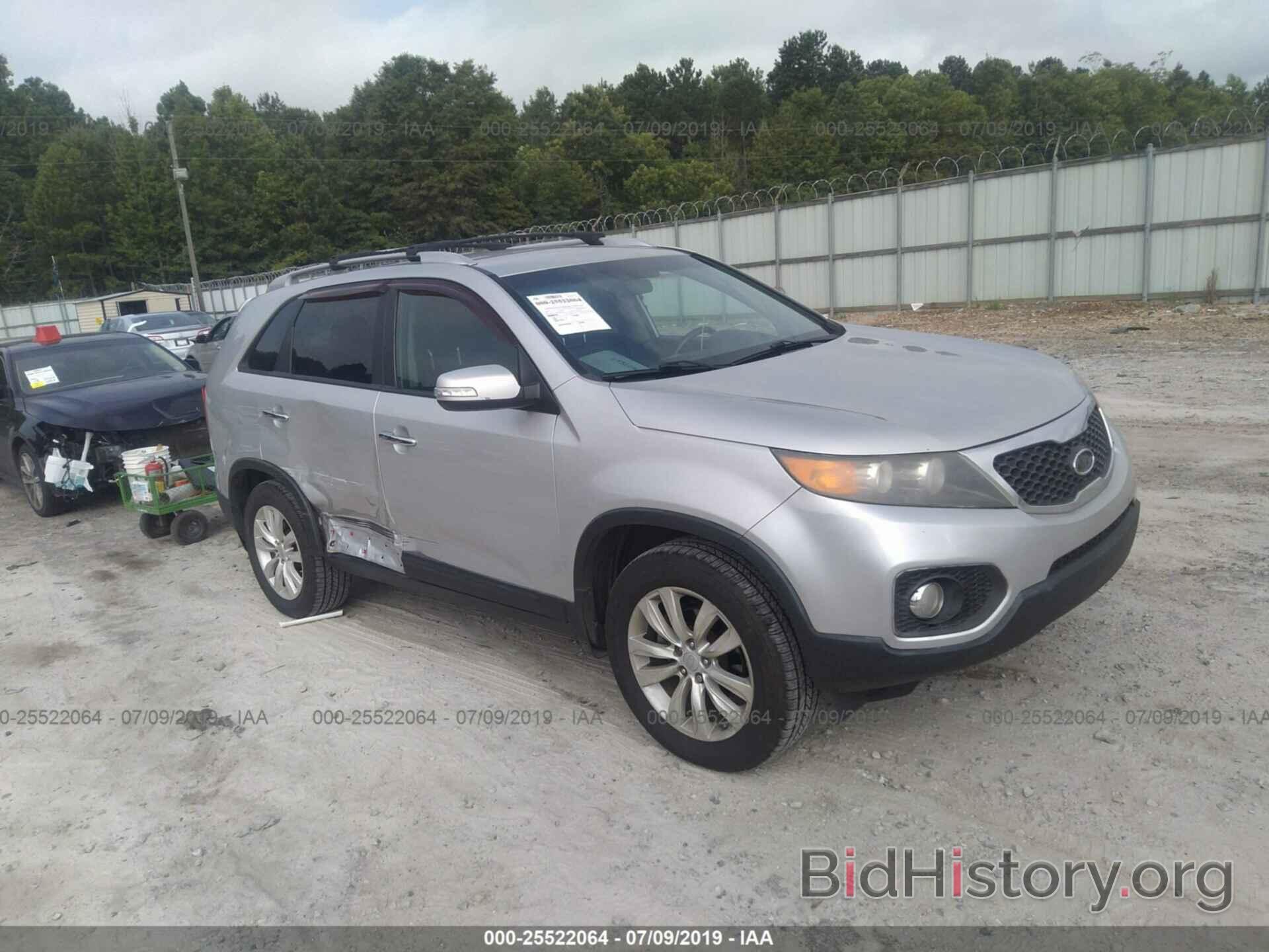 Photo 5XYKU4A2XBG062118 - KIA SORENTO 2011