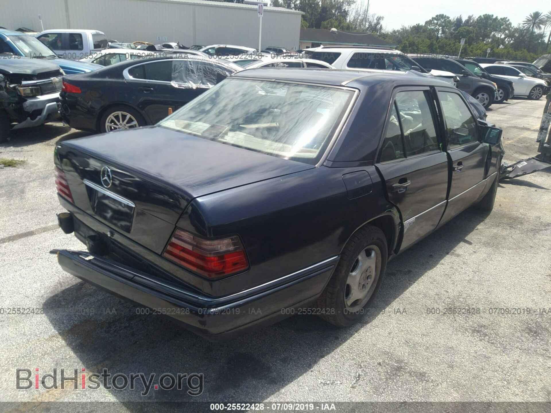 1995 MERCEDES-BENZ E - VIN: WDBEA32E2SC240440 - Фото 4