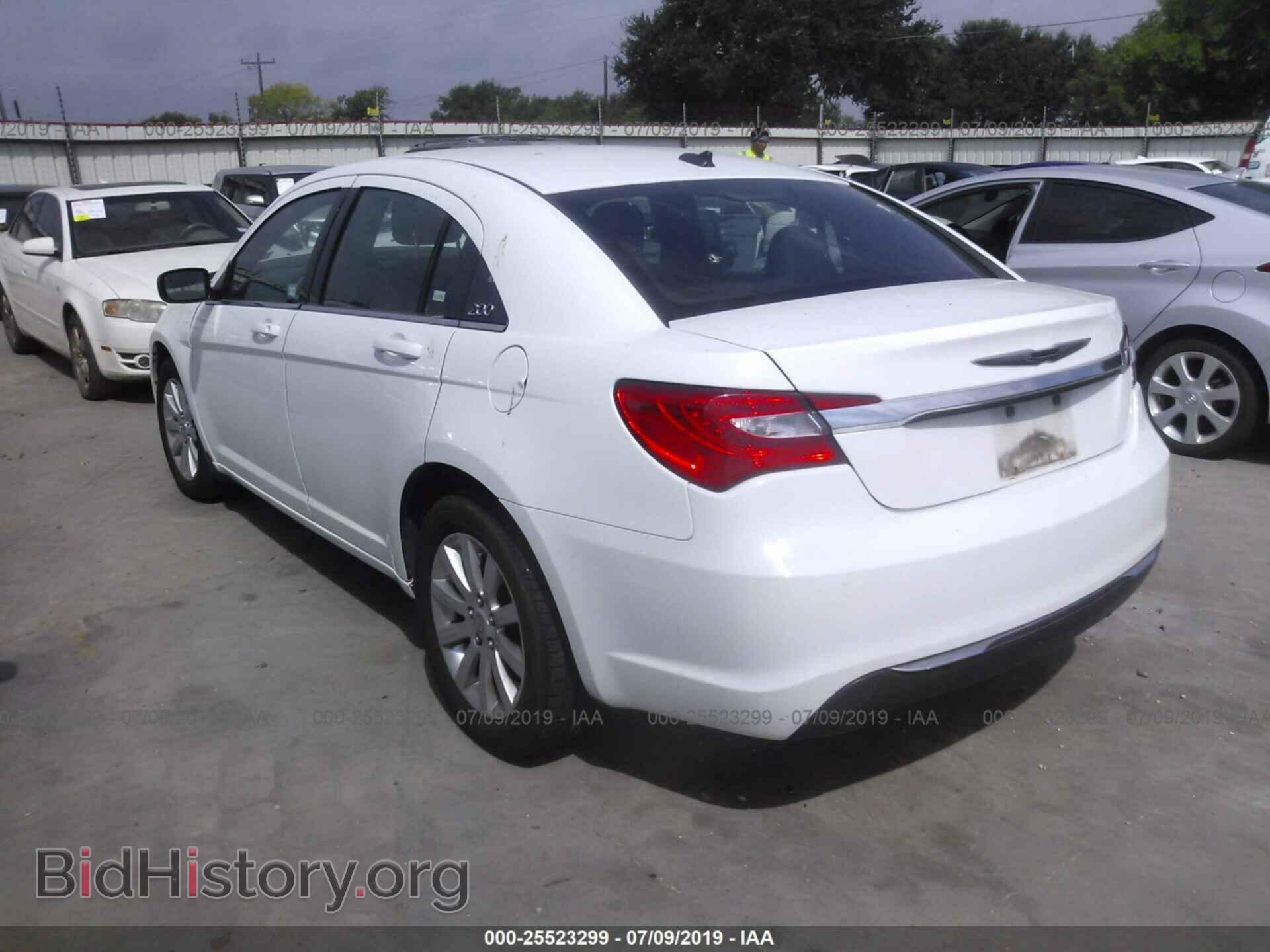 2013 CHRYSLER 200 - VIN: 1C3CCBBBXDN672448 - Фото 3