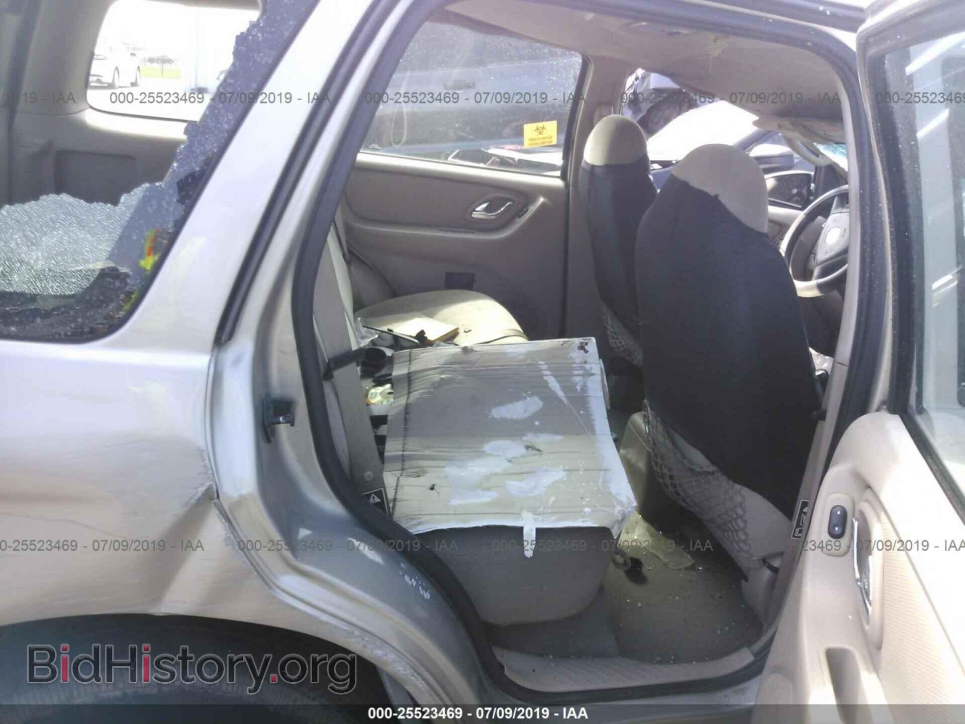 2001 MAZDA TRIBUTE - VIN: 4F2UU07B21KM19230 - Фото 8