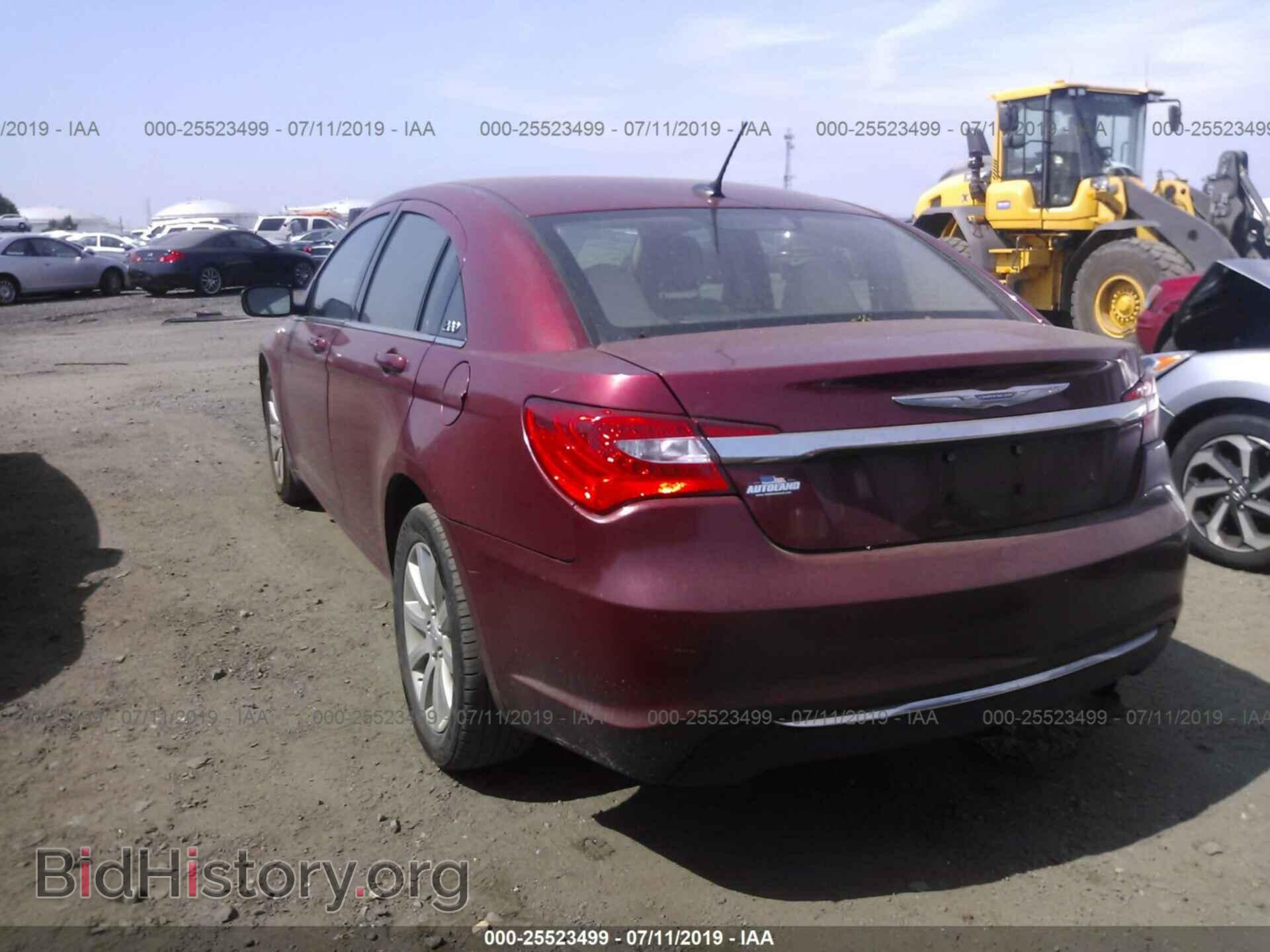 2012 CHRYSLER 200 - VIN: 1C3CCBBB7CN137852 - Фото 3