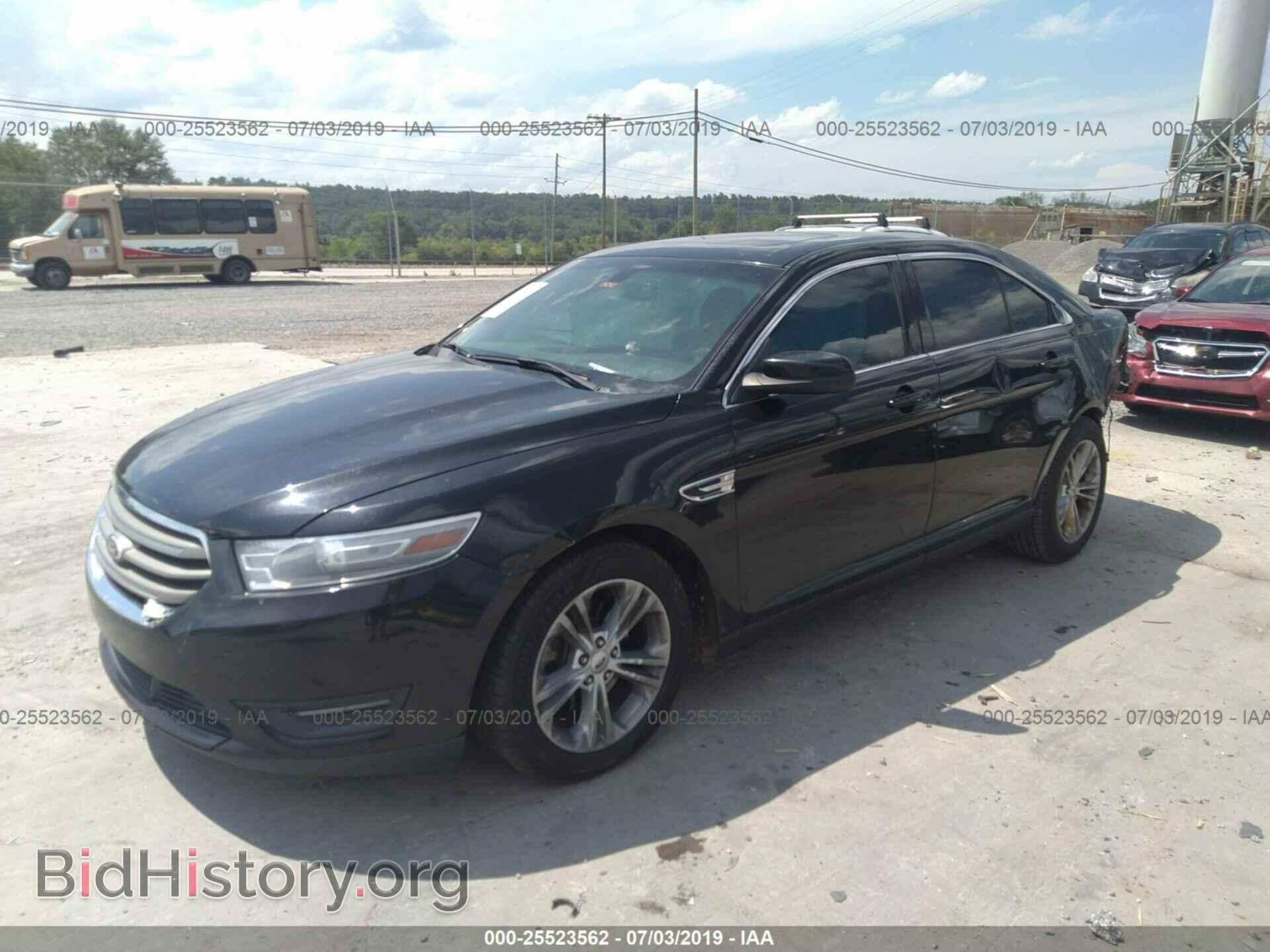 2013 FORD TAURUS - VIN: 1FAHP2E82DG165916 - Фото 2