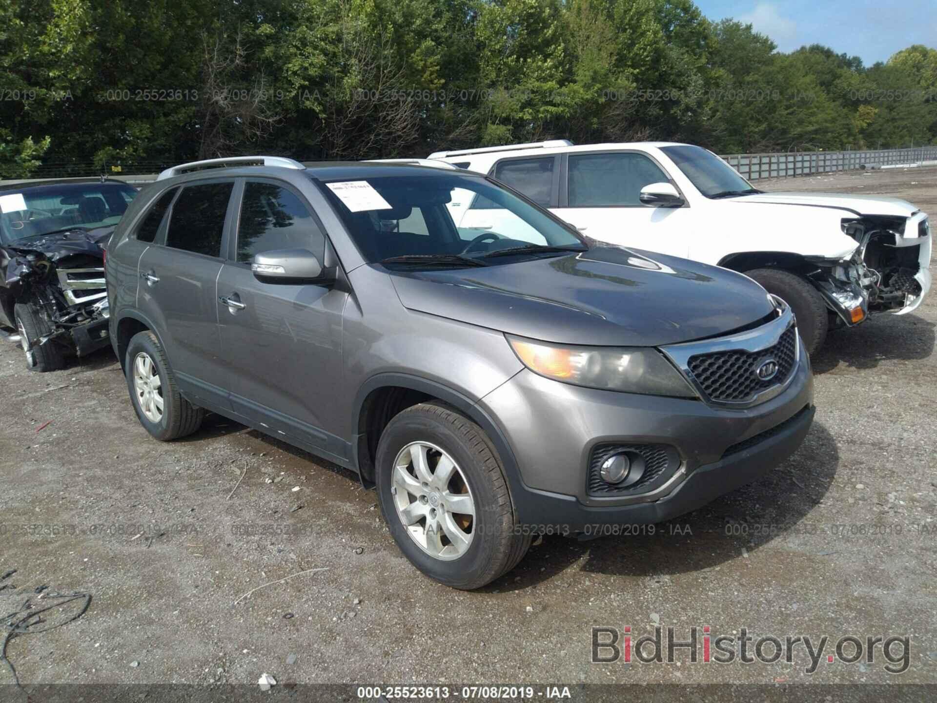 Photo 5XYKT4A12BG052709 - KIA SORENTO 2011