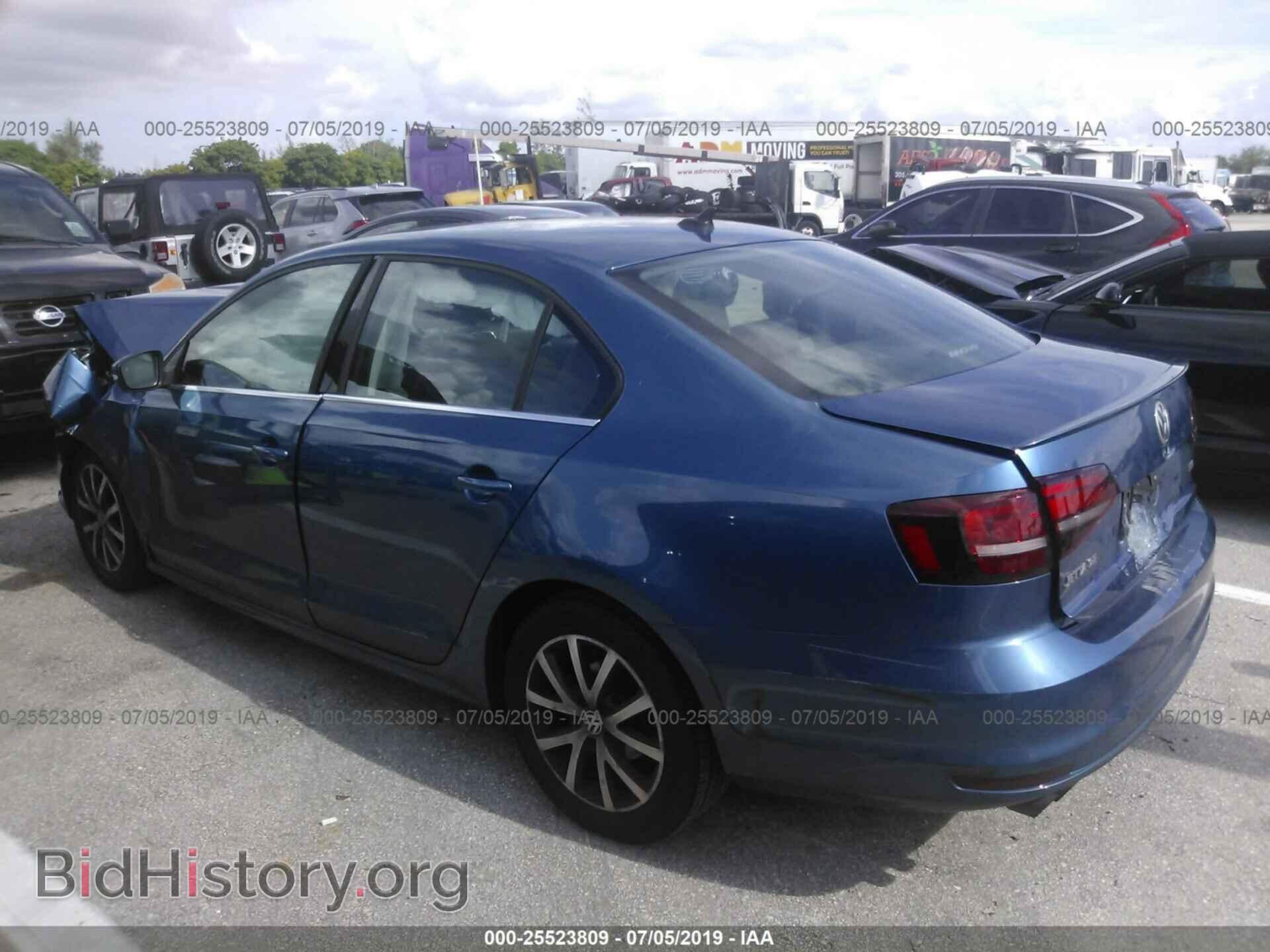 2017 VOLKSWAGEN JETTA - VIN: 3VWDB7AJ3HM357352 - Фото 3