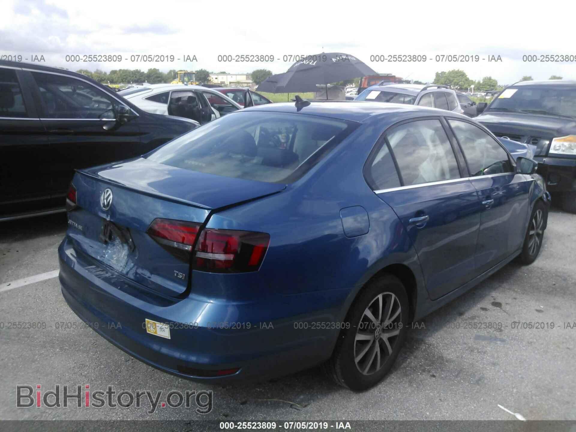 2017 VOLKSWAGEN JETTA - VIN: 3VWDB7AJ3HM357352 - Фото 4
