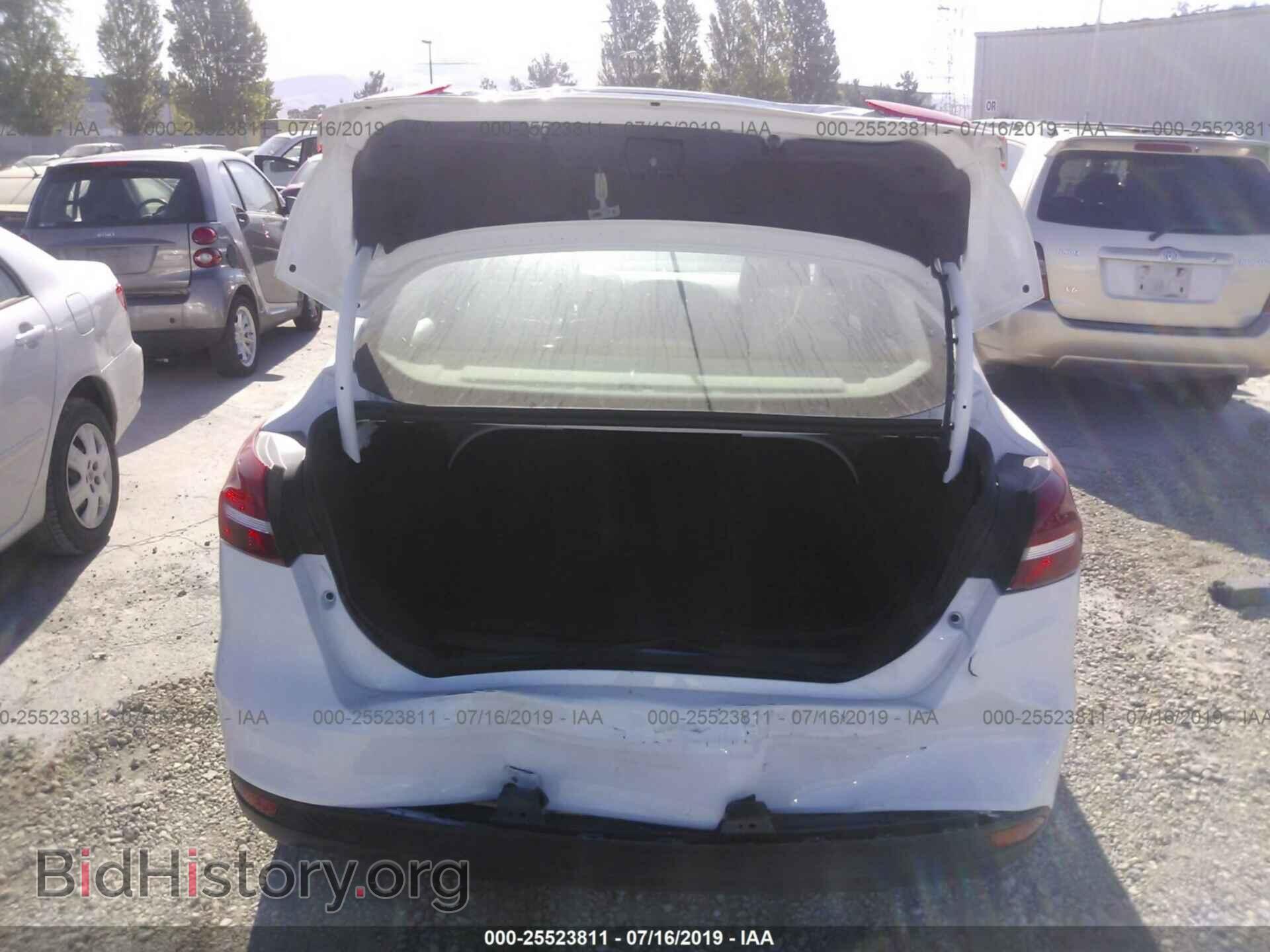 2018 FORD FOCUS - VIN: 1FADP3F25JL241937 - Photo 6