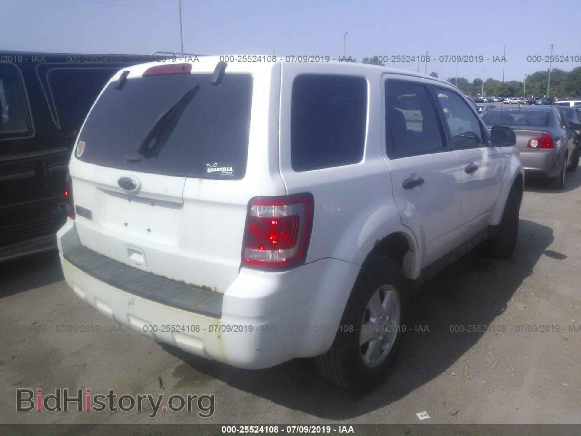 2011 FORD ESCAPE - VIN: 1FMCU0C71BKB47876 - Photo 4