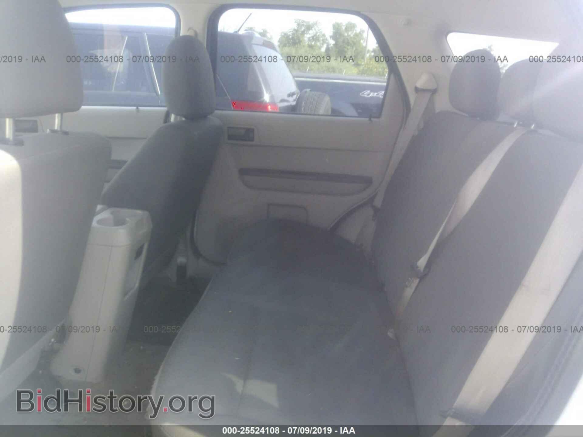 2011 FORD ESCAPE - VIN: 1FMCU0C71BKB47876 - Photo 8