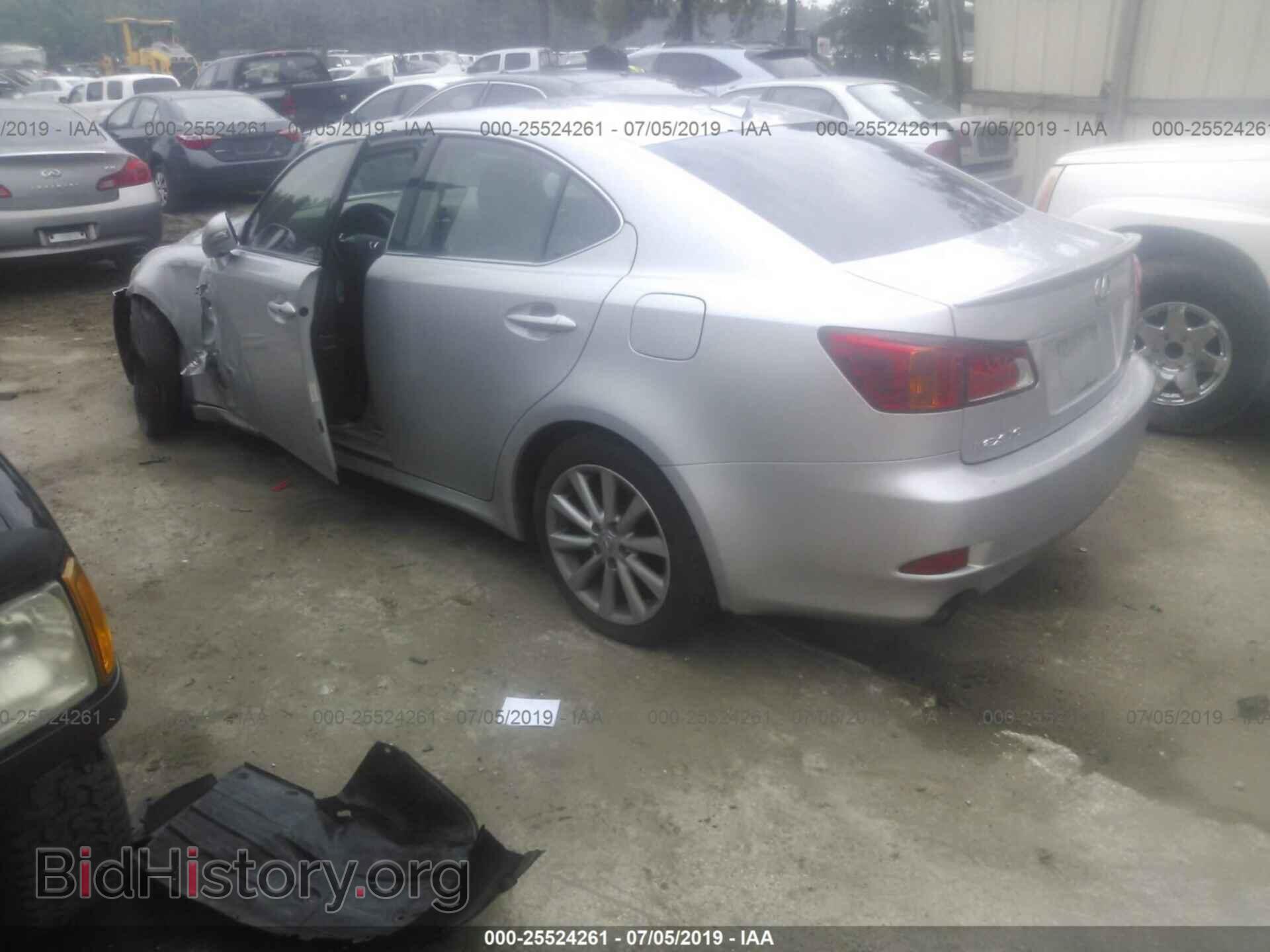 2010 LEXUS IS - VIN: JTHCF5C23A2033343 - Photo 3