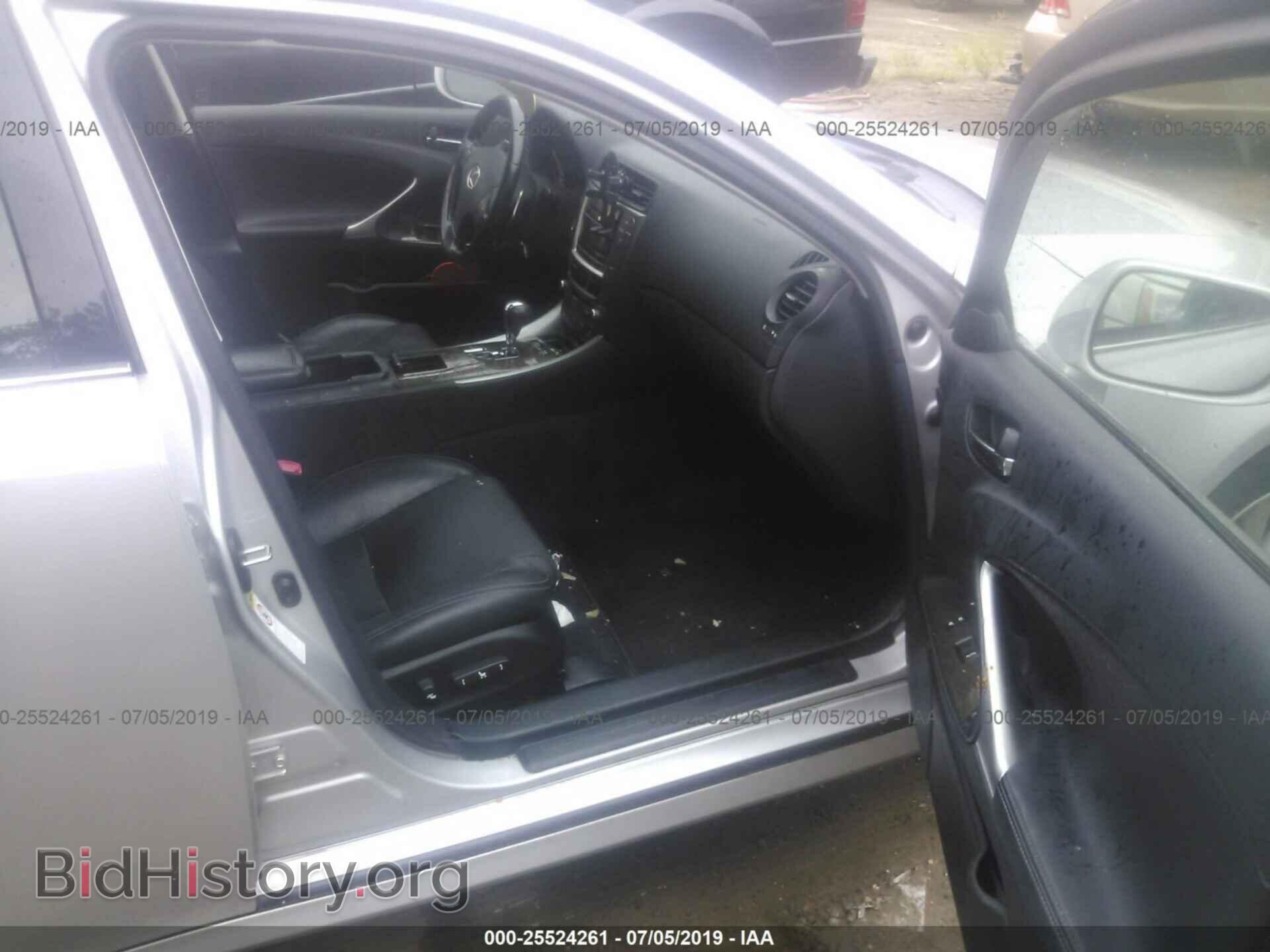 2010 LEXUS IS - VIN: JTHCF5C23A2033343 - Photo 5