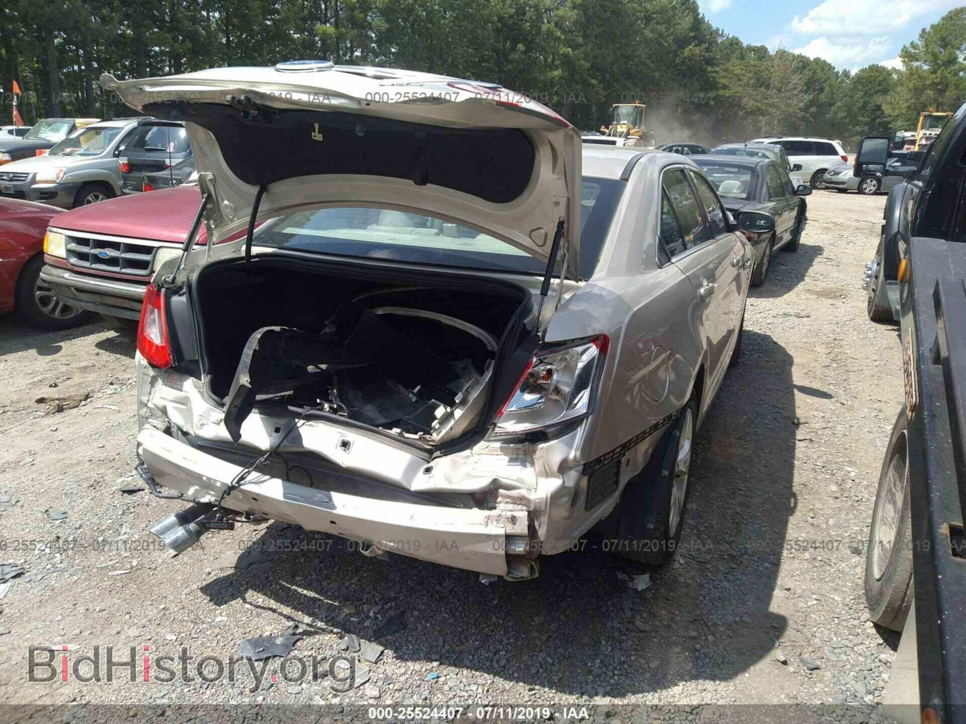 2011 FORD TAURUS - VIN: 1FAHP2EW5BG121453 - Фото 4